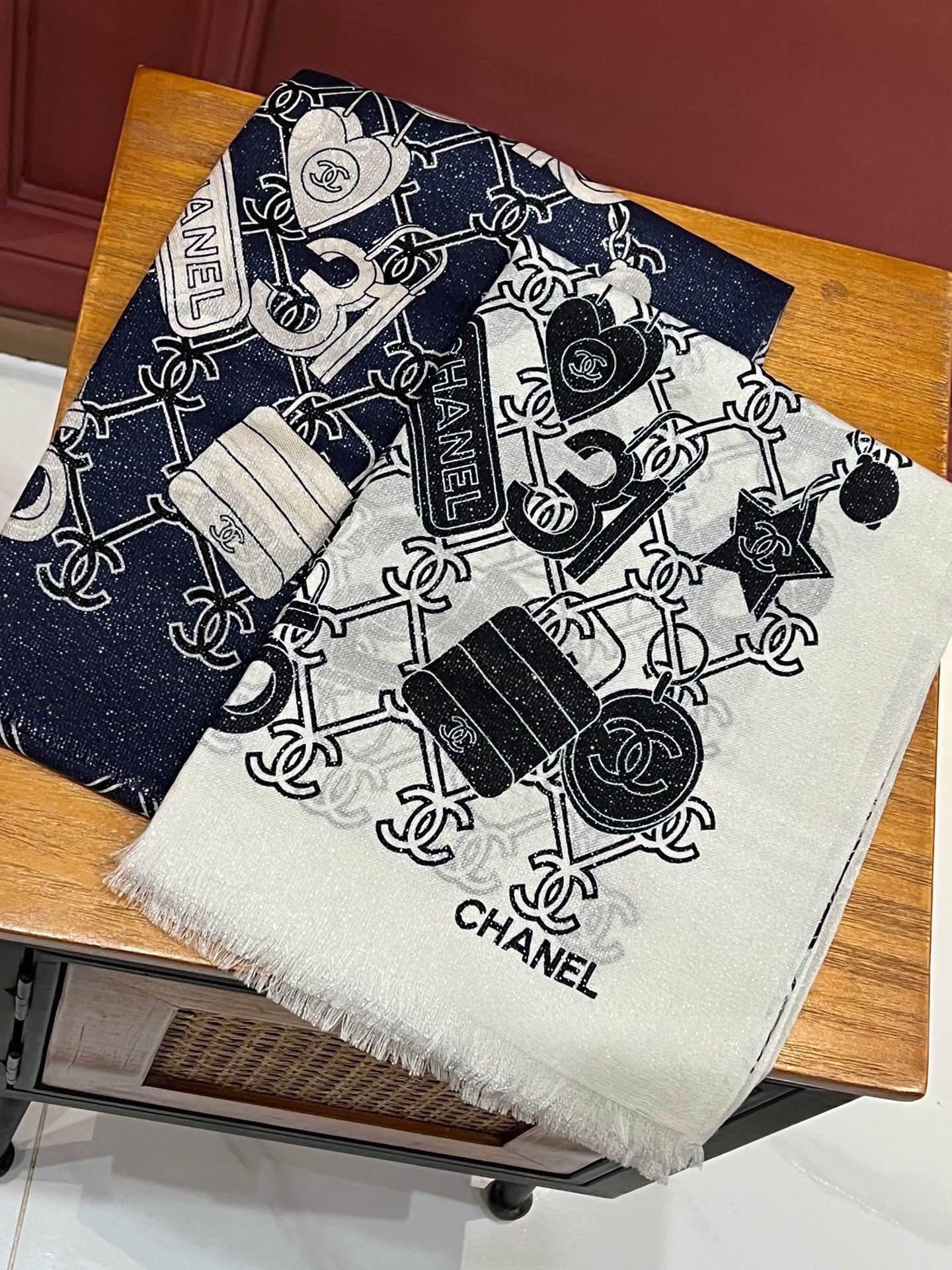 TOP CHANEL CC  Scarf 110x200cm - 2 Colors