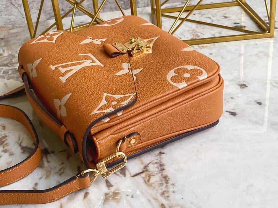 TOP Louis Vuitton LV  Metis Giant Monogram Empreinte 2 Tones  25X19X7cm - Caramel
