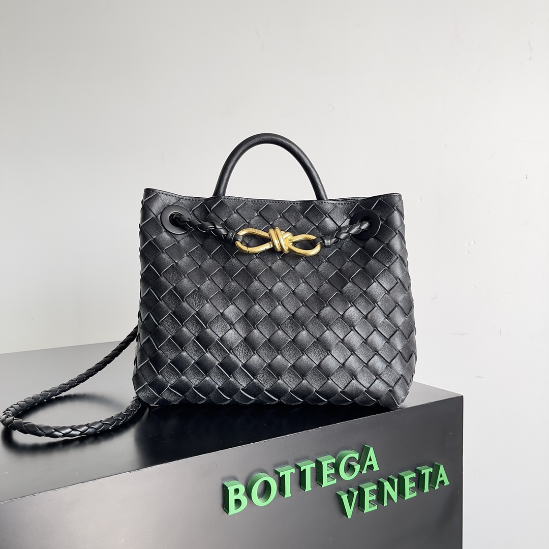 TOP Bottega Veneta BV Andiamo Bag 25 x 22 x 10.5 cm - Black