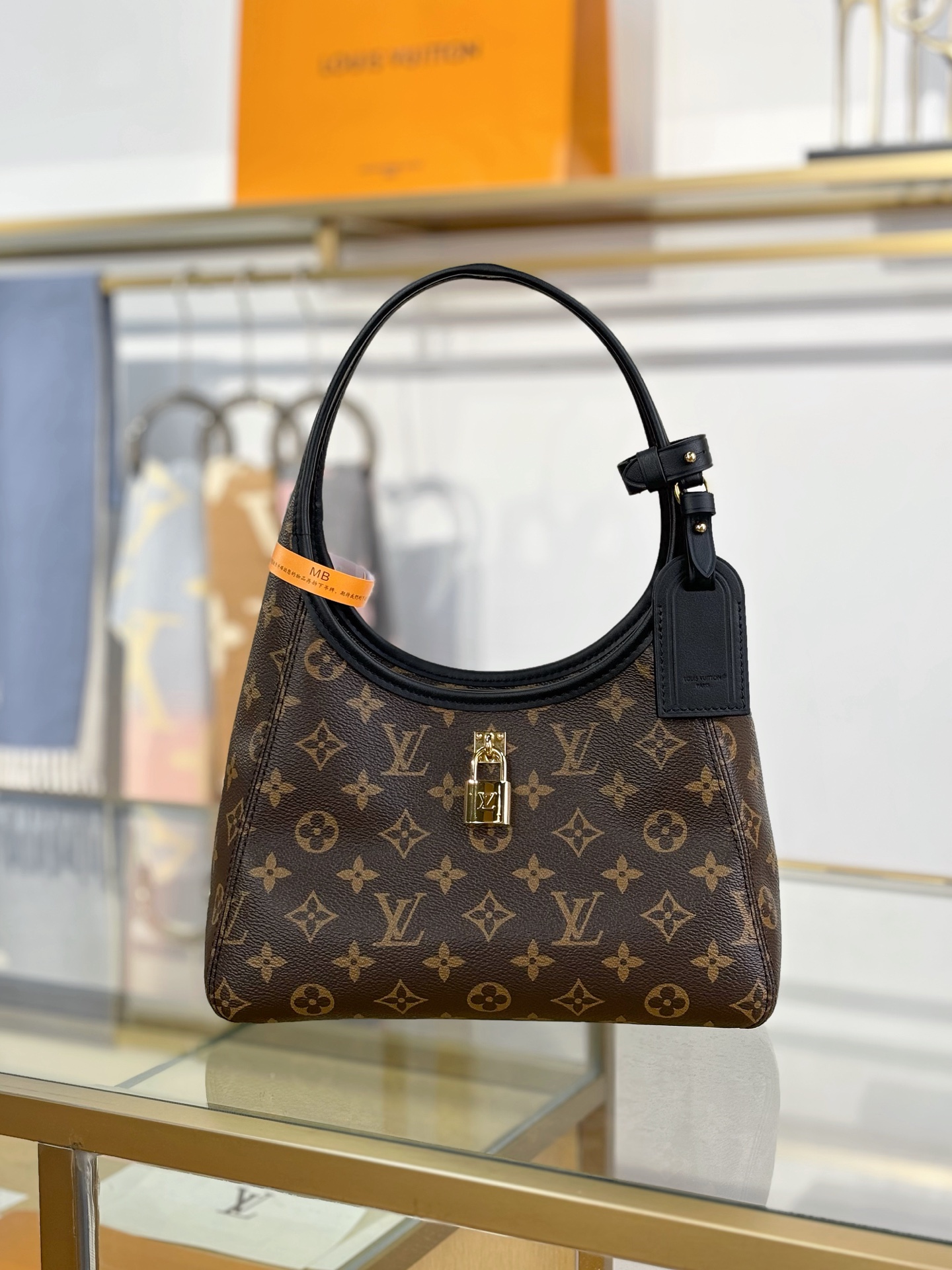 TOP Louis Vuitton LV The Drop Small Handbag 28x15x12cm - Brown