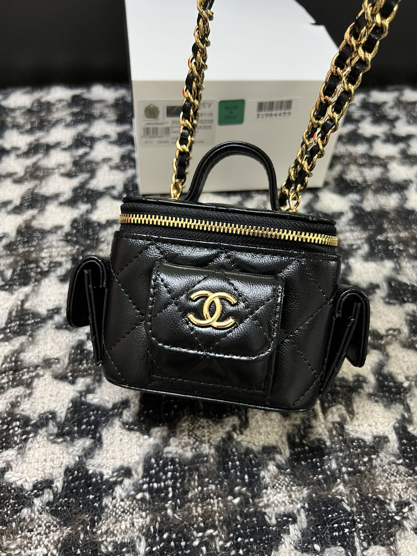 TOP CHANEL Mini  Box Bag - Black