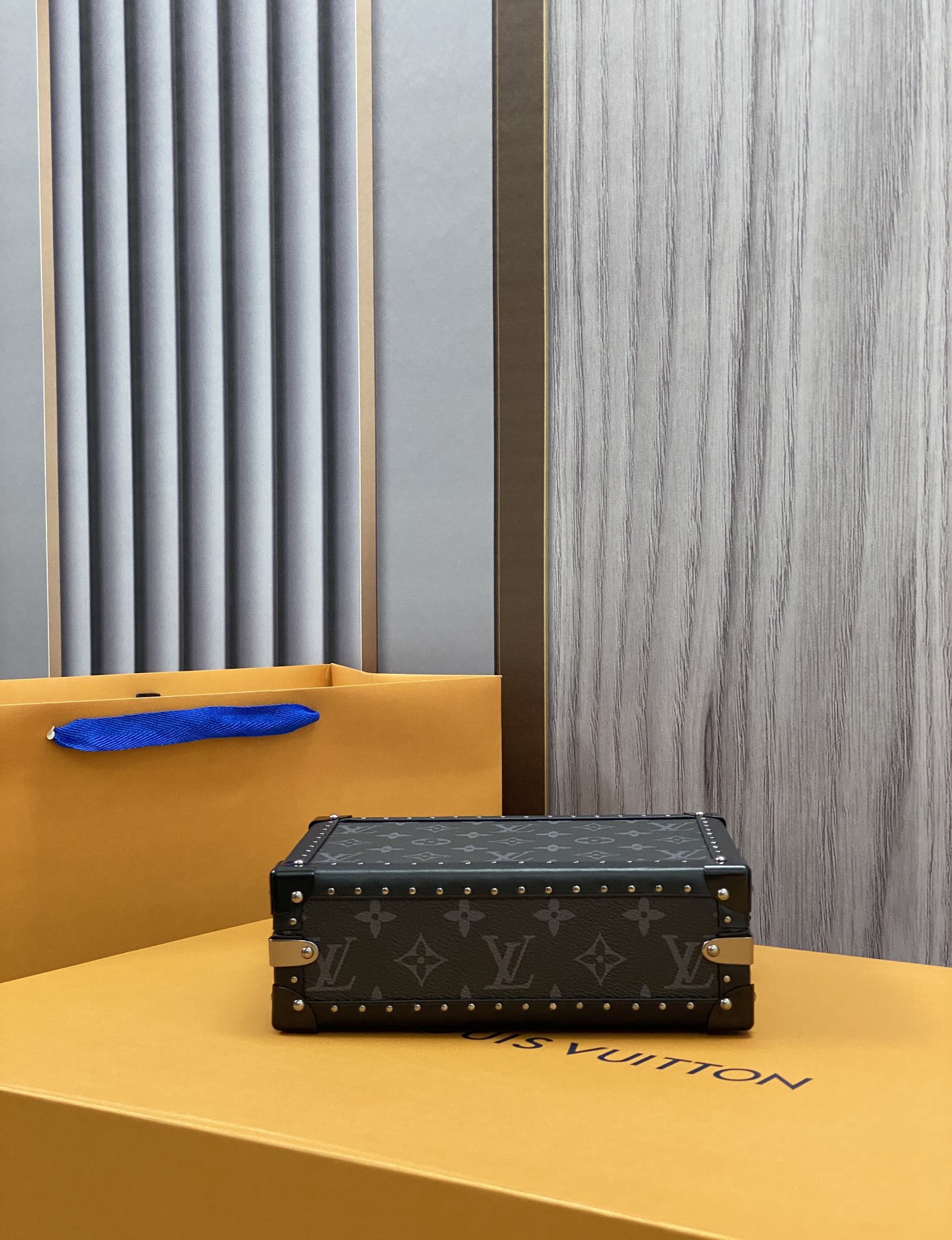 Louis Vuitton Clutch Box M20251