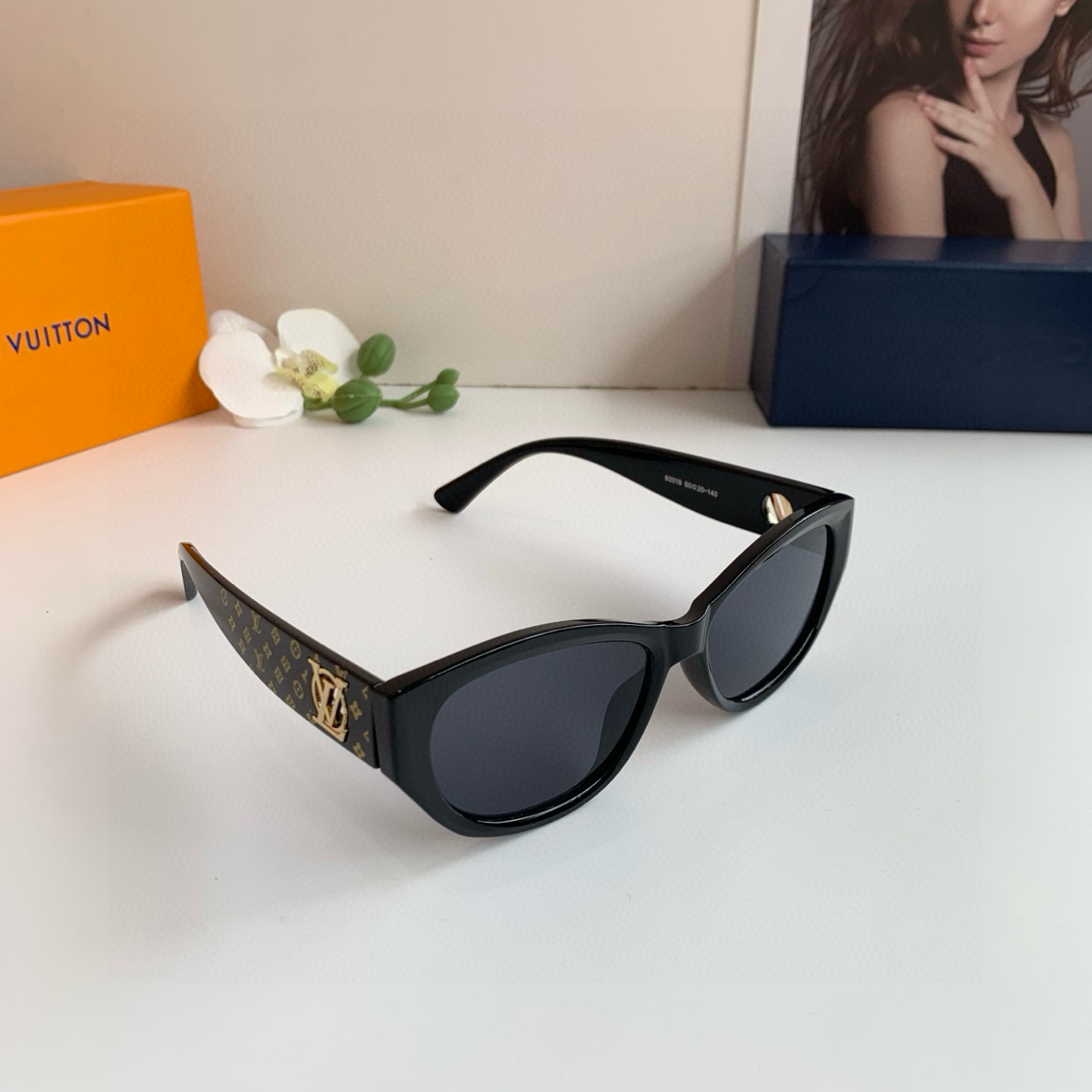 TOP Louis Vuitton LV Sunglasses - 3 Colors