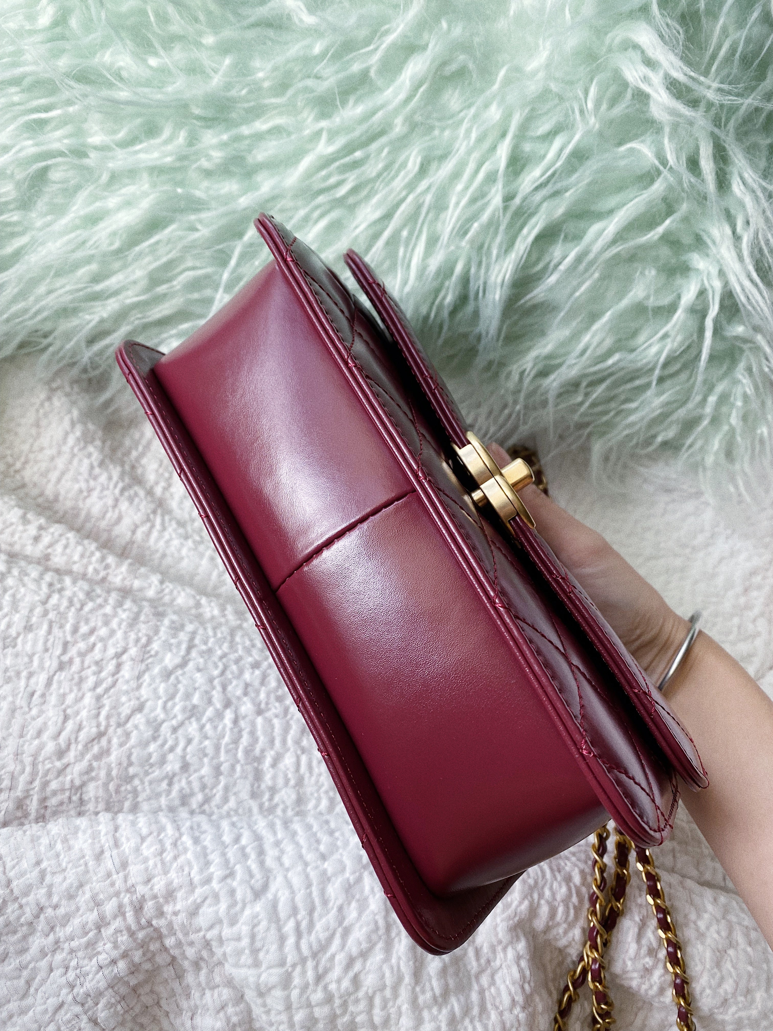 TOP CHANEL Perfect Fit Bag Calfskin - Burgundy