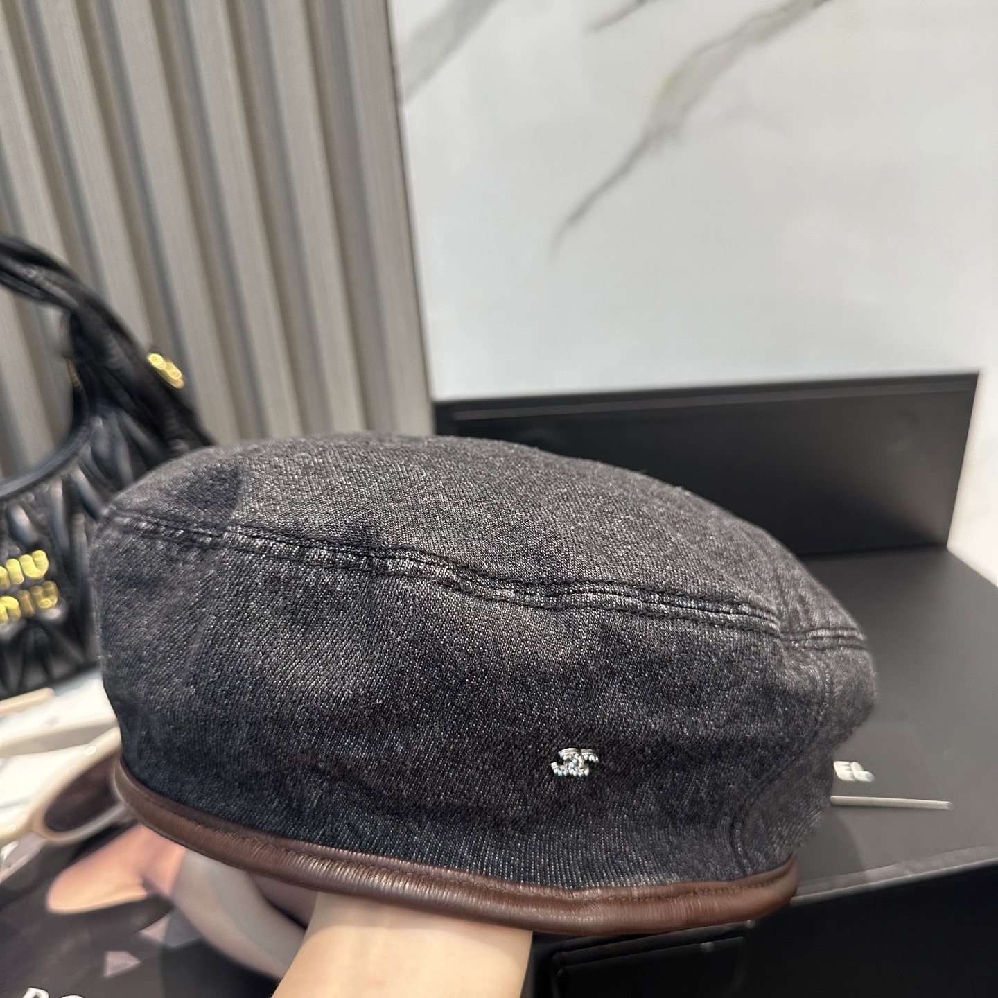 TOP CHANEL Beret Hat - Denim