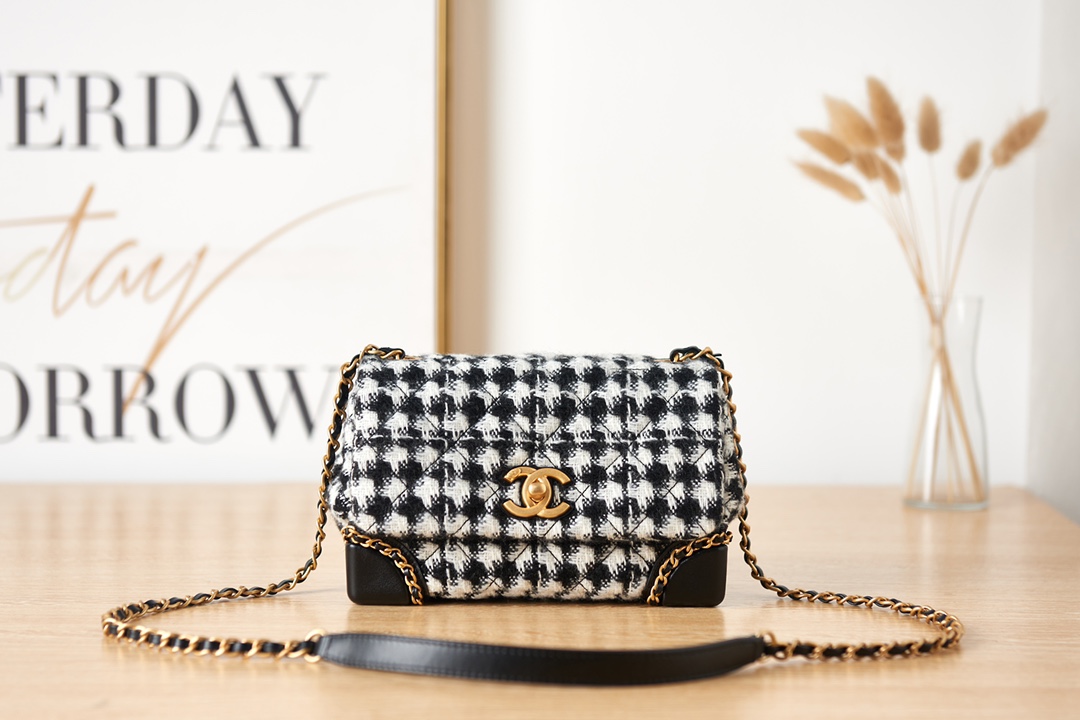 TOP CHANEL 23K Flap Bag tweed Chain bag 20-14-9.5 cm - Purple & GHW