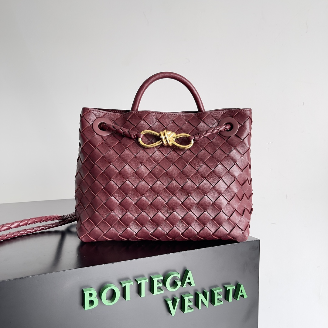 TOP Bottega Veneta BV Andiamo Bag 25 x 22 x 10.5 cm - Dark Red