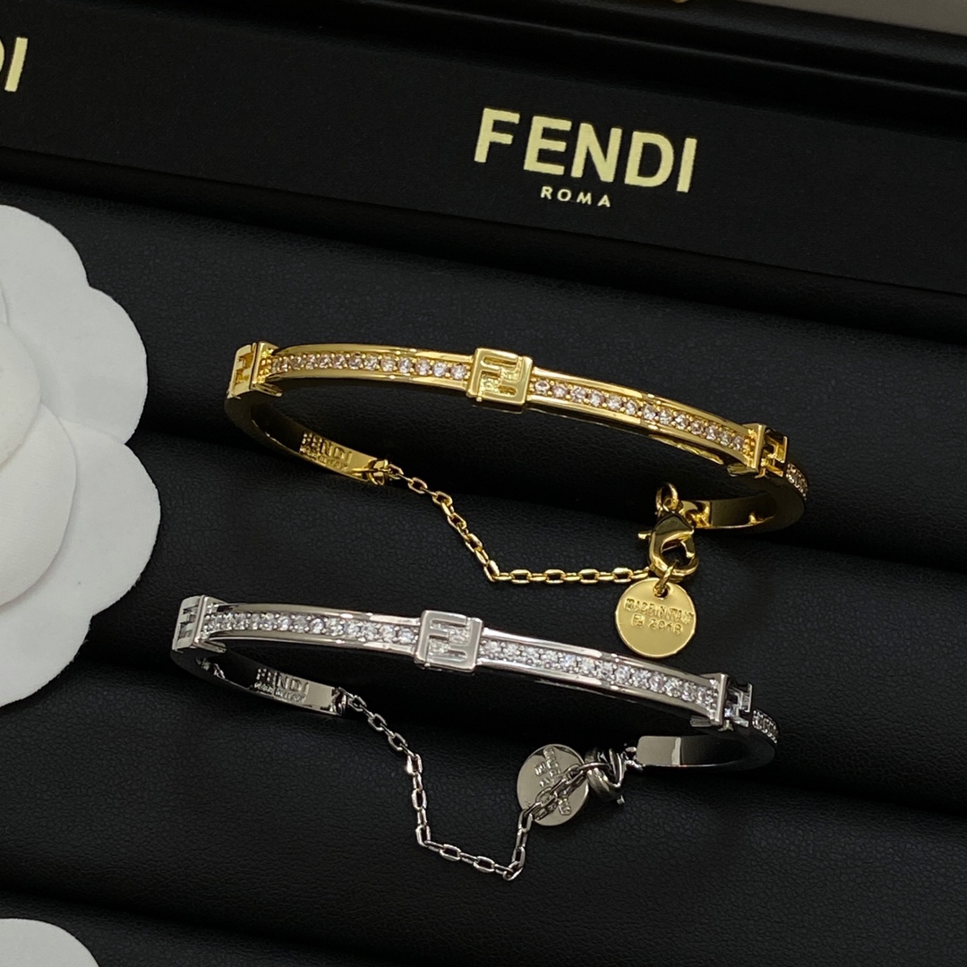 TOP FENDI Bracelets - 2 Colour