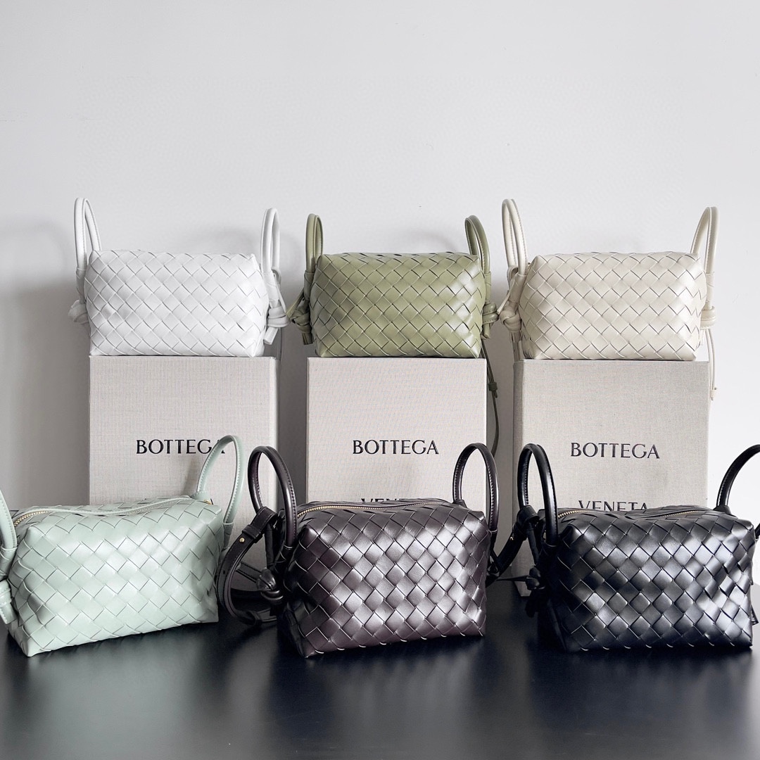 TOP Bottega Veneta BV Loop Bag 19x12x9cm - 6 Color