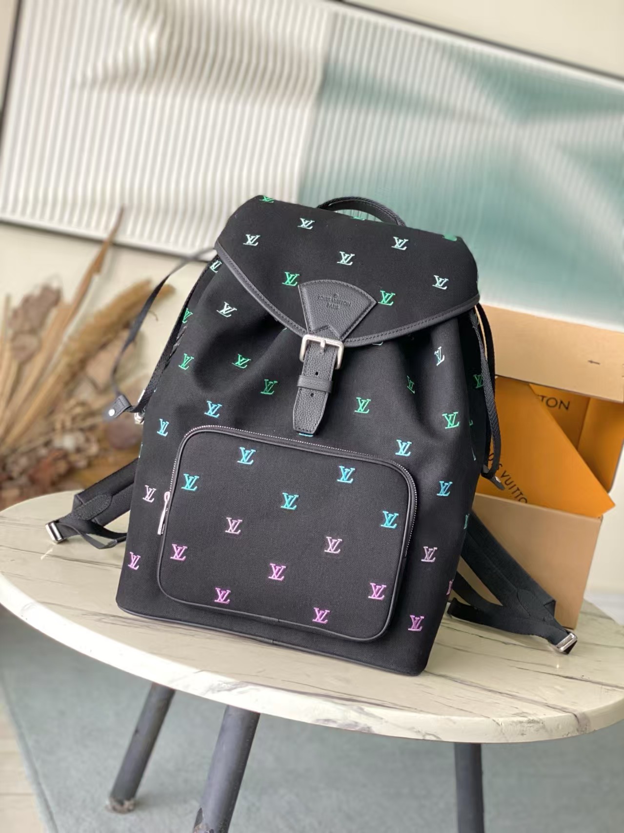 TOP Louis Vuitton LV  Backpack 32 × 40 × 19 cm - Black