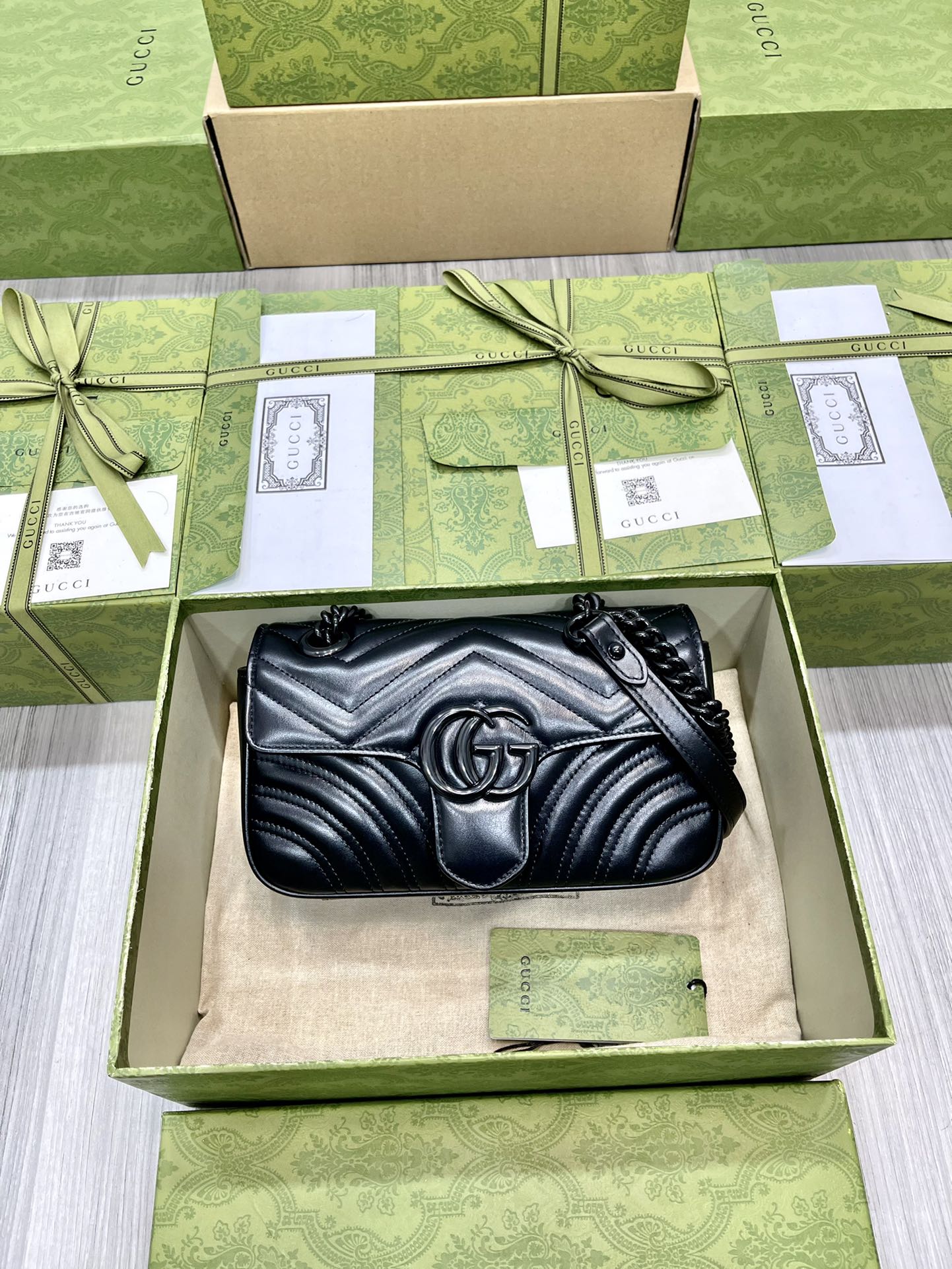 TOP GUCCI Gu€€i Marmont Matelasse Bag Mini 22cm - All Black