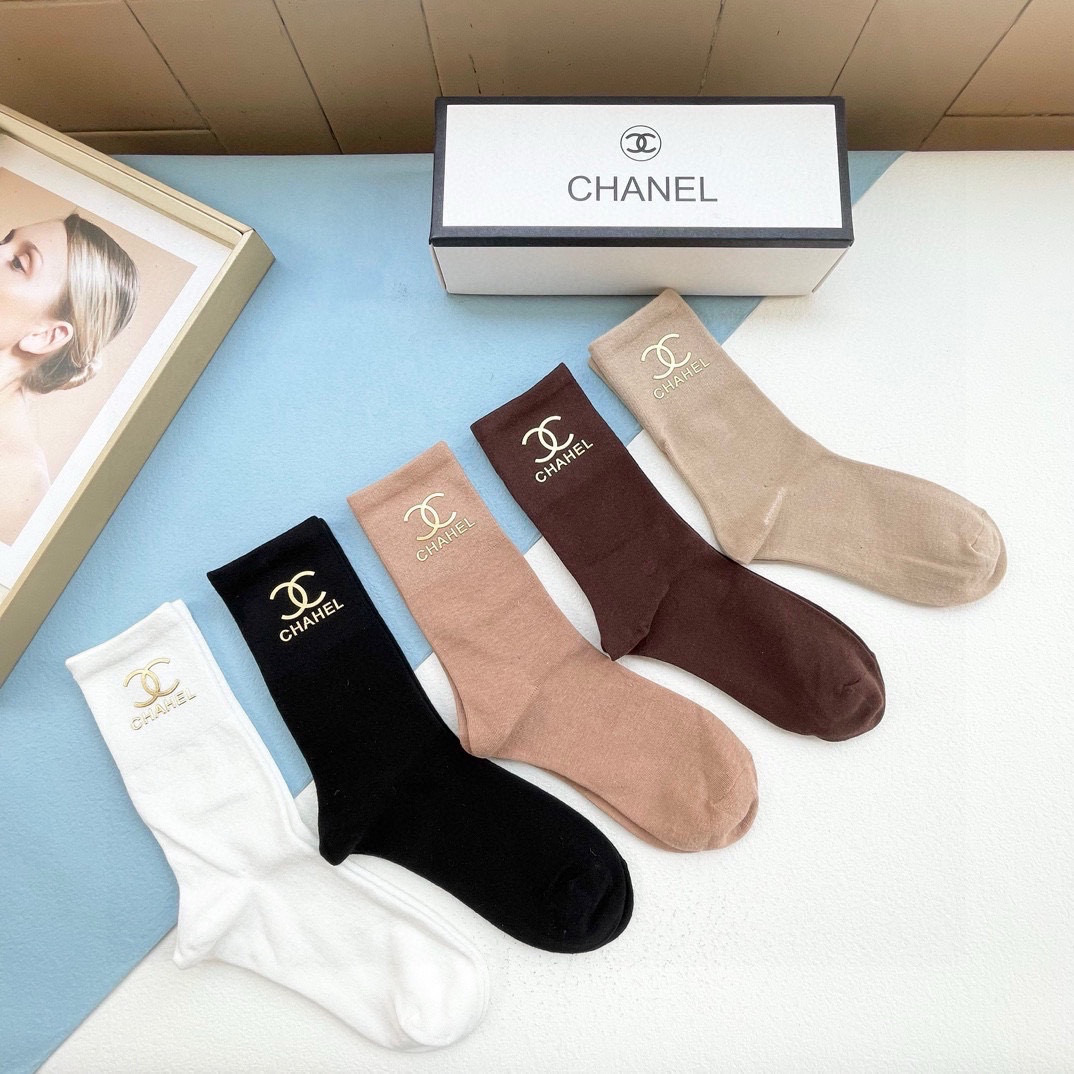 TOP CHANEL Socks - 5 Pieces as a Set