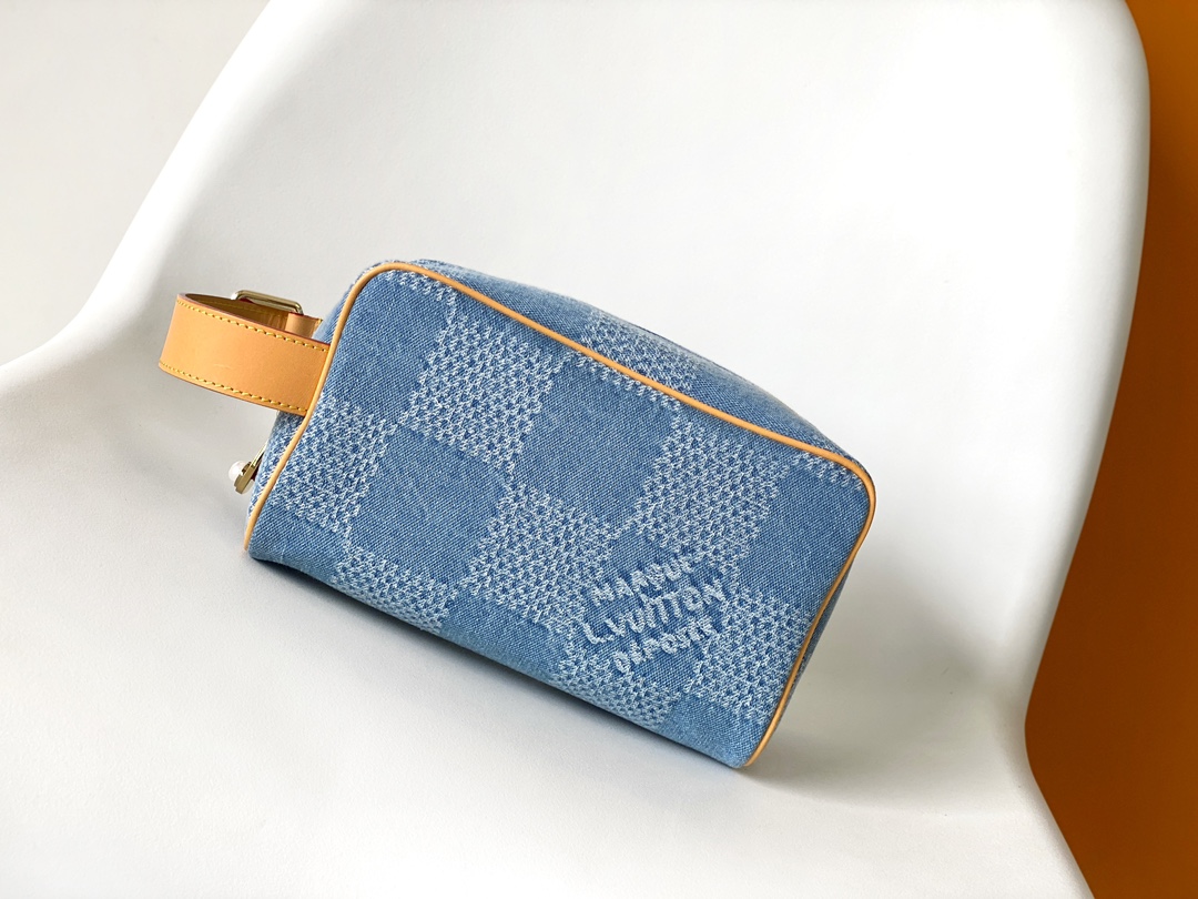 TOP Louis Vuitton LV Locker Dopp Kit Monogram Bag 23x13x12cm - Blue