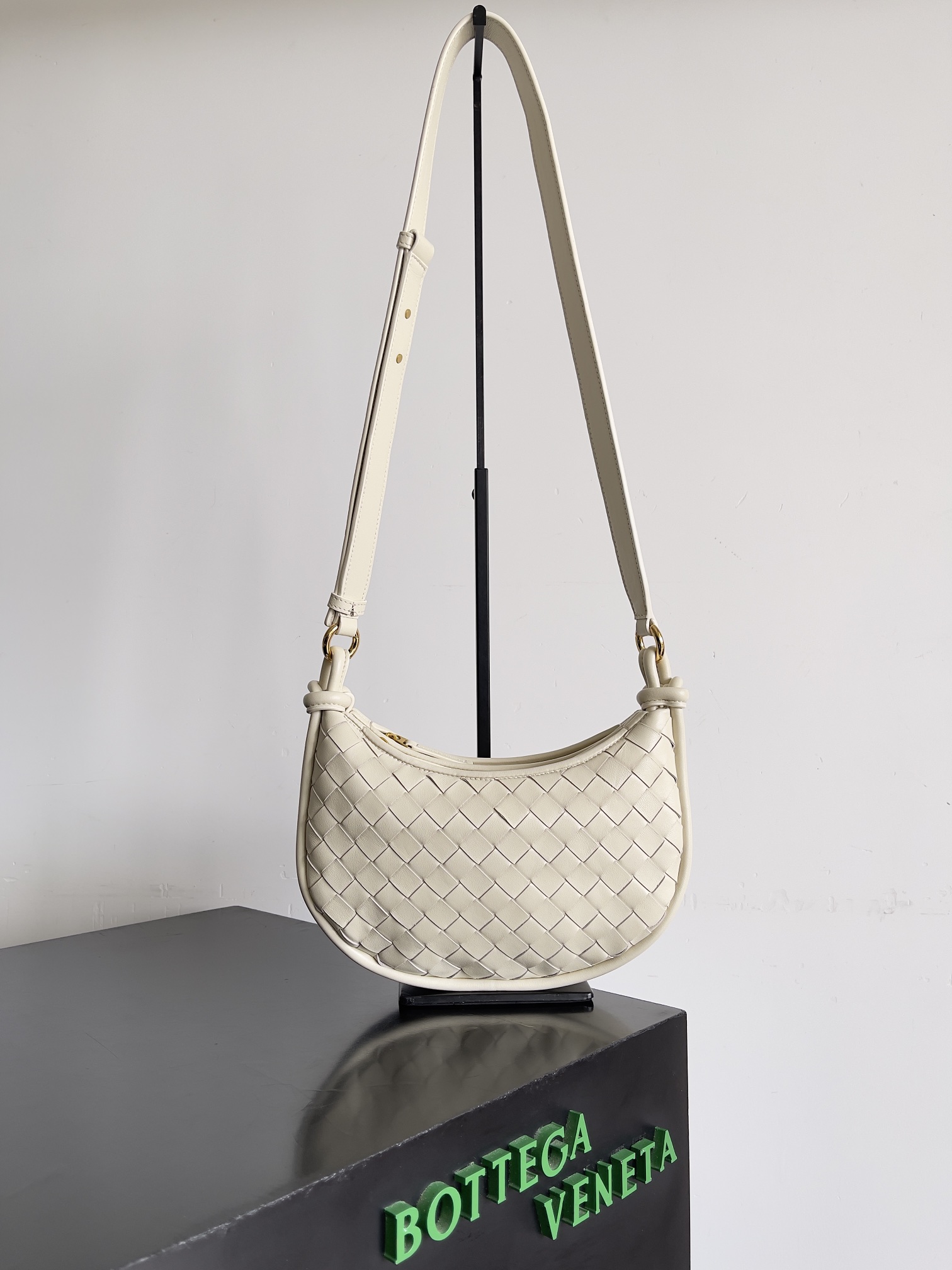 TOP Bottega Veneta BV Gemelli·Messenger Bag 26x15x8cm - 3 Color
