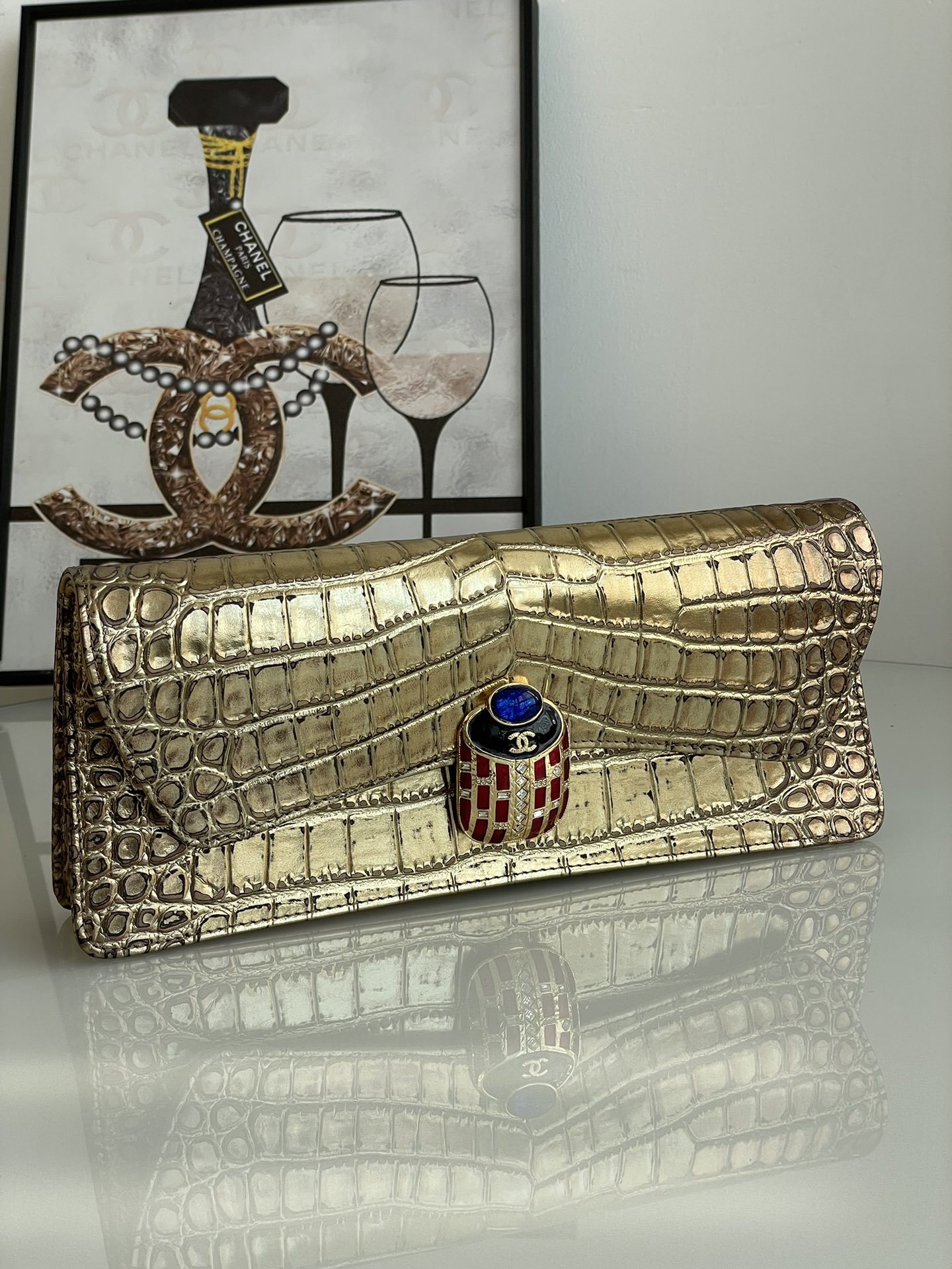 TOP CHANEL 19A Paris-New York Egypt Scarab Gold Crocodile Print Clutch Bag 30×13×4cm-2 Colors