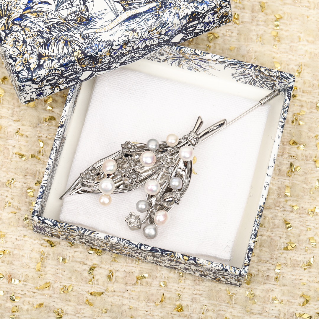 TOP Christian Dior Lily of the Valley Brooch - Silver