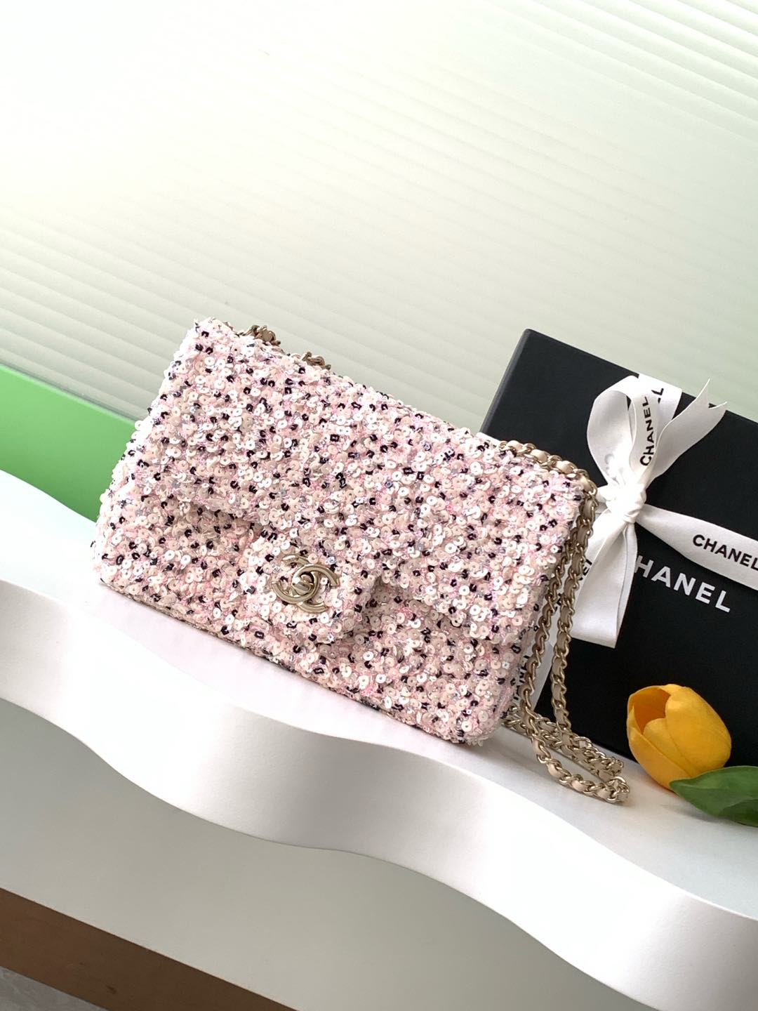 TOP CHANEL Sequin Flap Bag 20cm - Pink/Beige