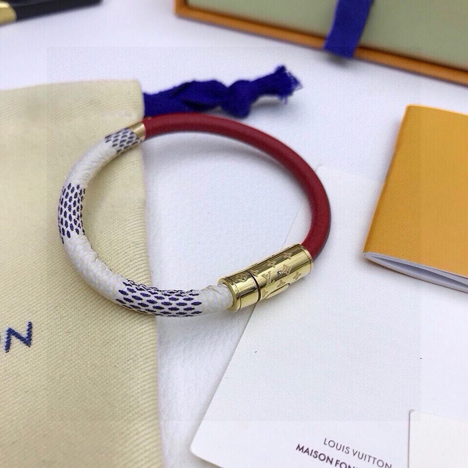 TOP Louis Vuitton LV Bracelet - 2 Colors