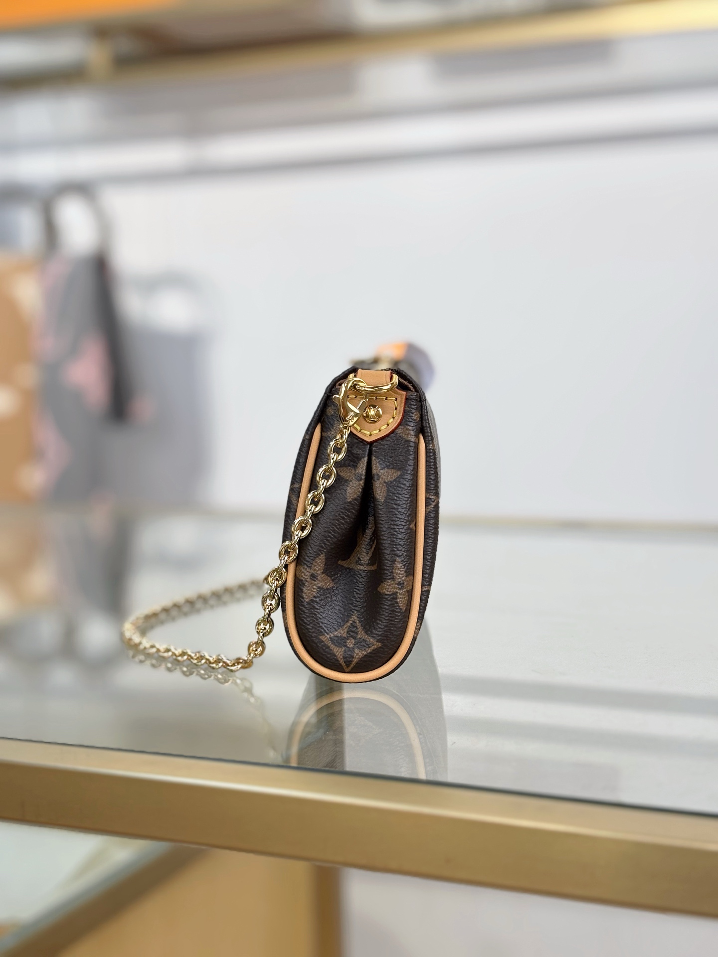 TOP Louis Vuitton LV Pochette Eva Monogram 27x11x5cm - Brown