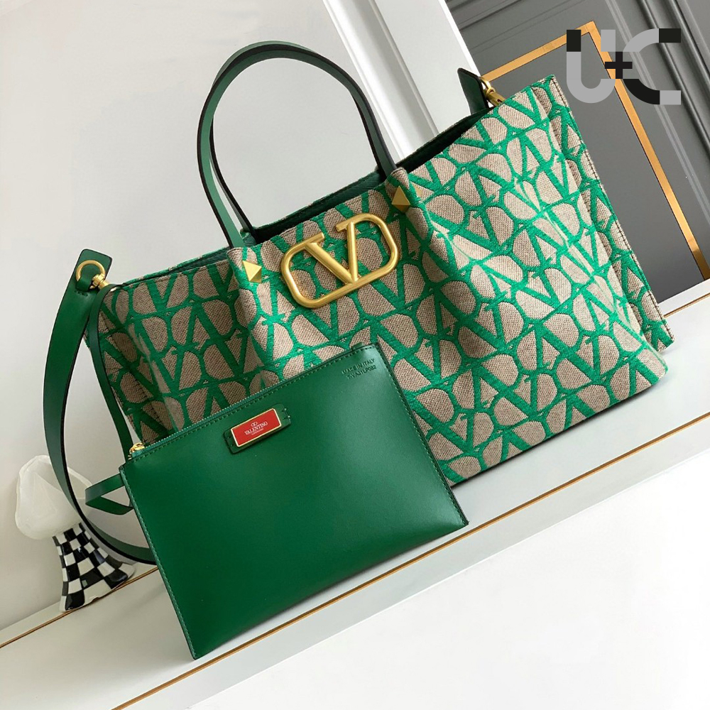 Valentino Embroidered Canvas Crossbody（10A Mirror Version）