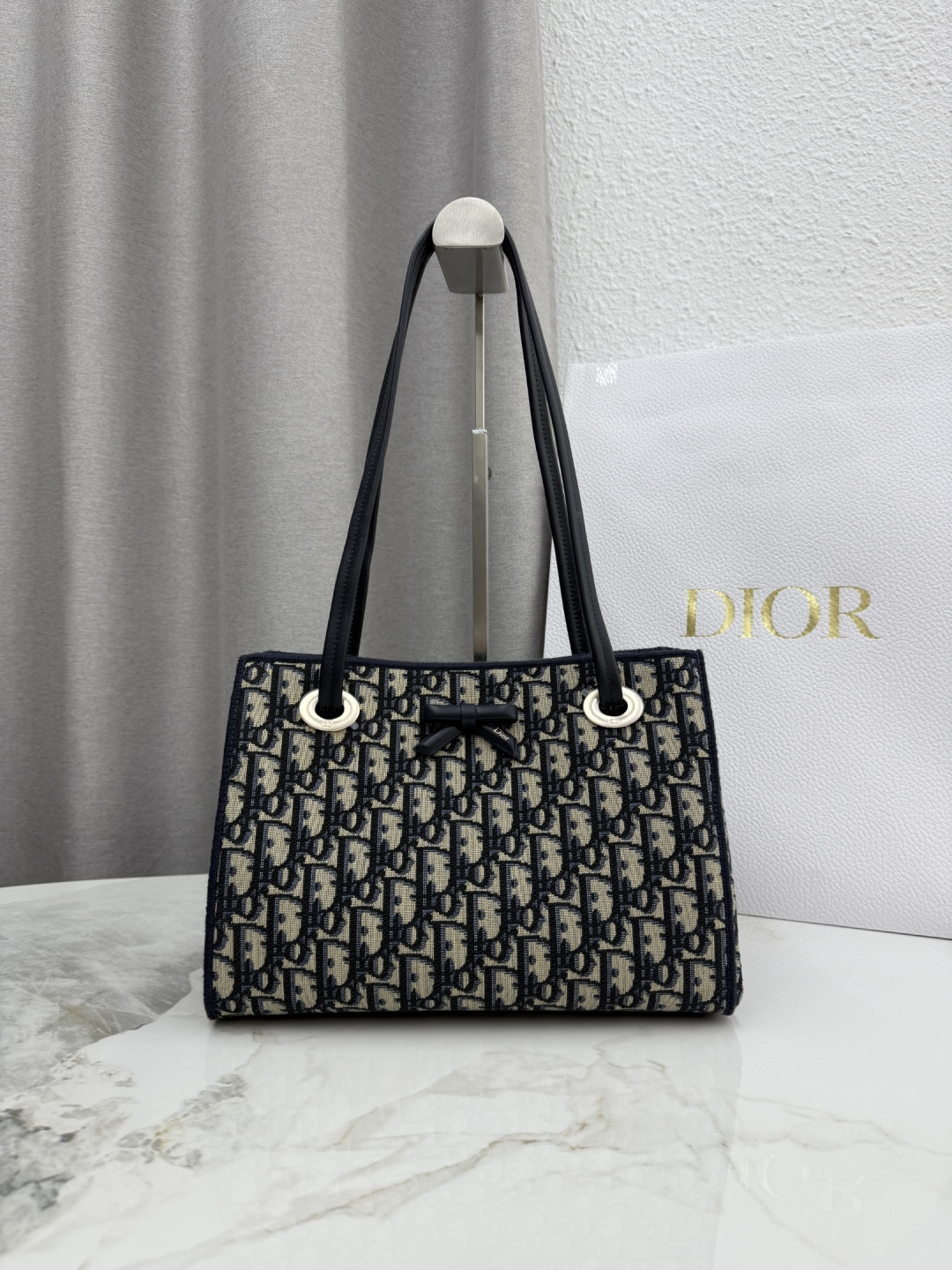 TOP Christian Dior Oblique Bow Shopping Bag 27x19x13.5cm - GHW