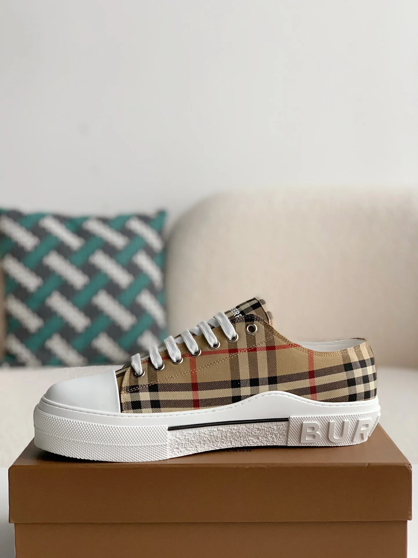 AAAShose Vintage Check Canvas Low Top Platform Sneakers Men Women Casual Lace Up Walking Shoes