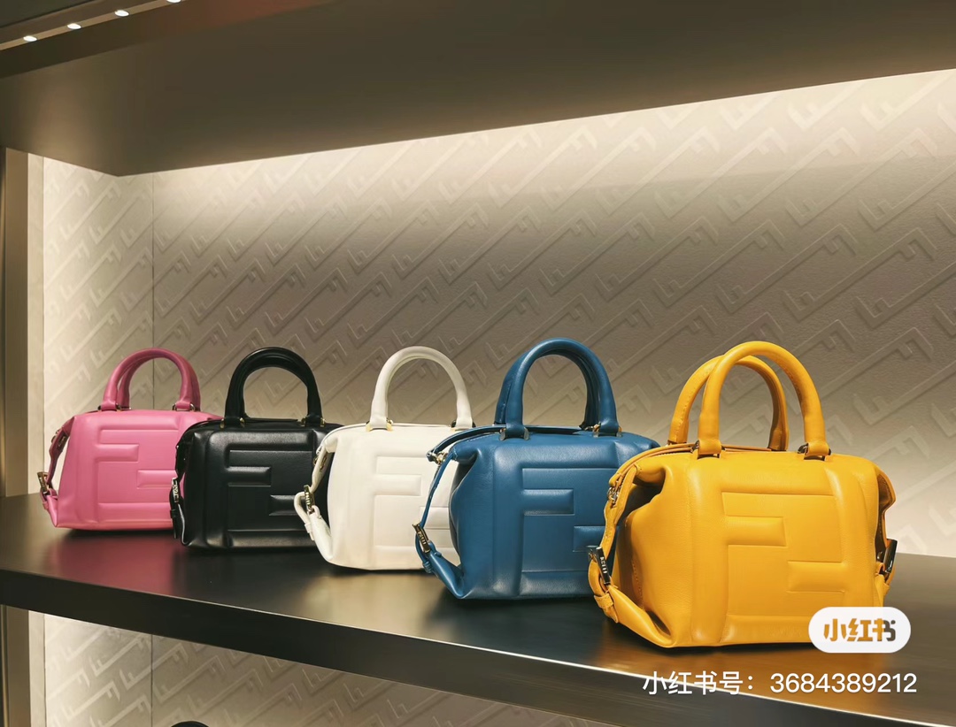TOP FENDI Cube-Shaped Mini Bags 16.5x13.5x9cm - 4 Colors