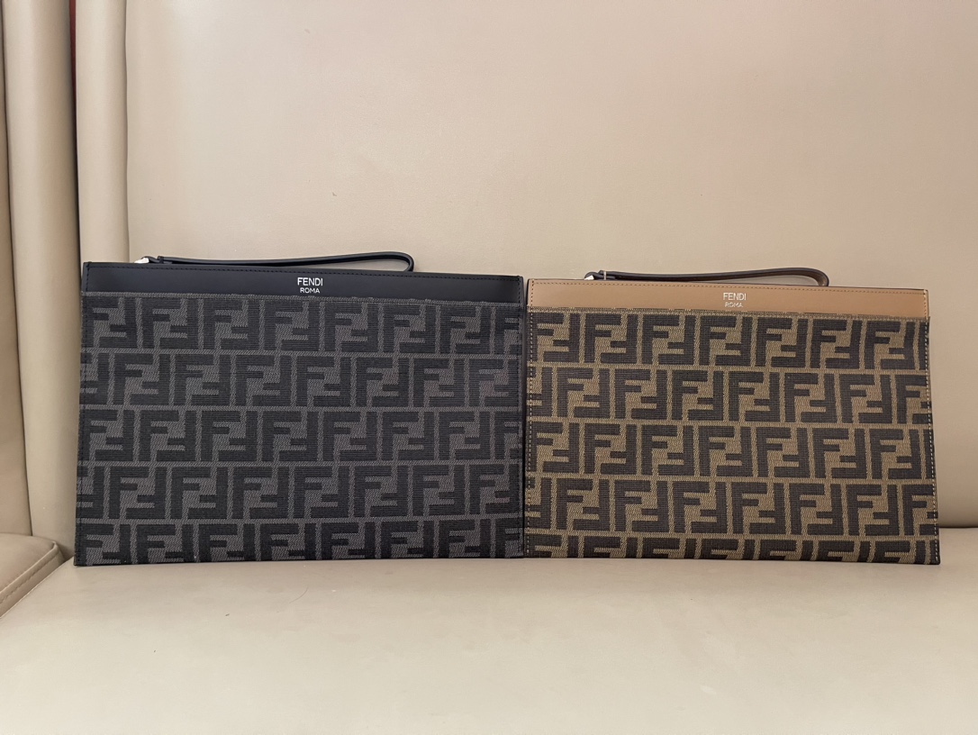 TOP FENDI Flat Pouch Bag 30x20cm/35x25cm - 2 Color