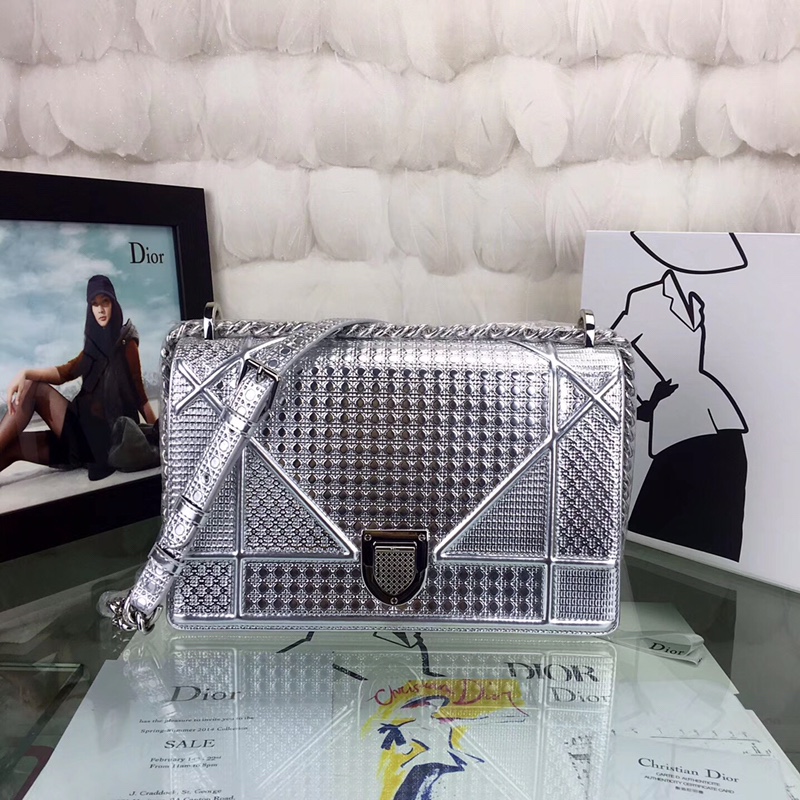 TOP Christian Dior Cowhide Shiny Metal Leather Bag 21×7×13cm - 3 Colors