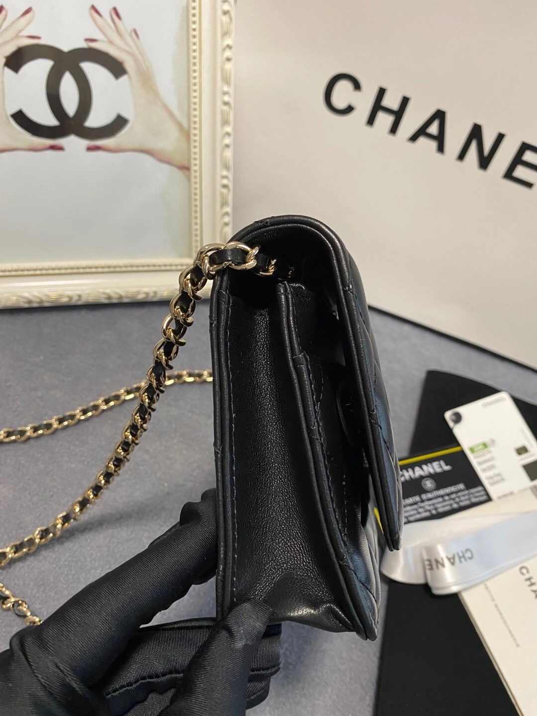 TOP CHANEL WOC Lambskin Bag 19cm - Black