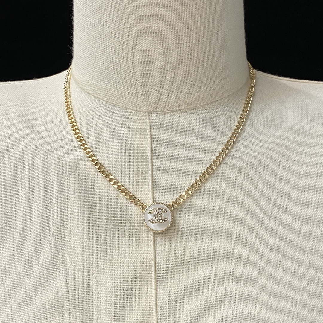 TOP CHANEL CC Necklace - 2 Colors