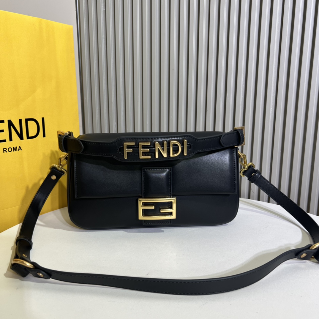 TOP FENDI Cowhide Material Baguette Bags - 27×15×6cm - 3 Colors