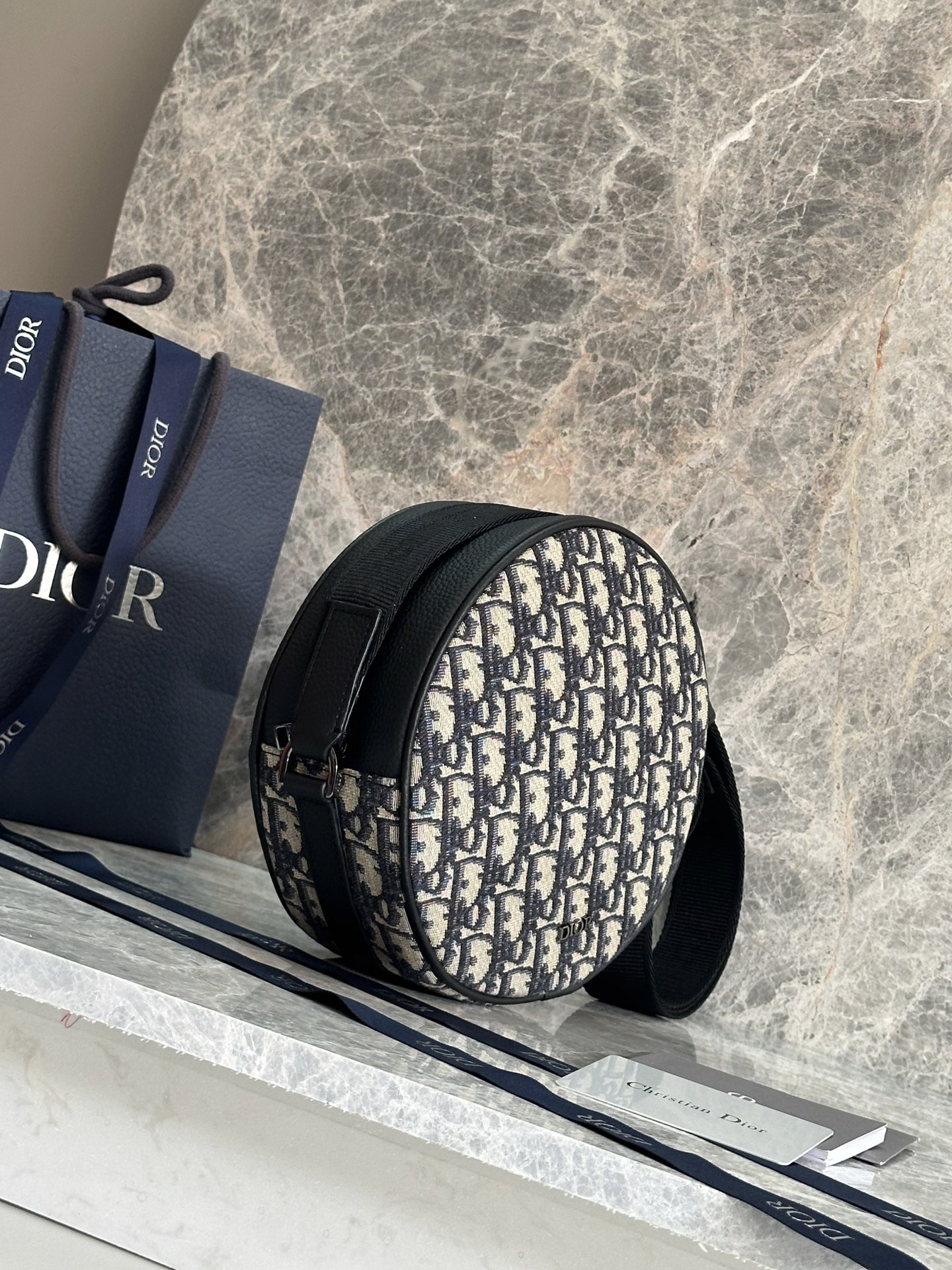 Top Christian Dior Men's Dior Yoyo Bag 20 x 20 x 7.5cm - Black