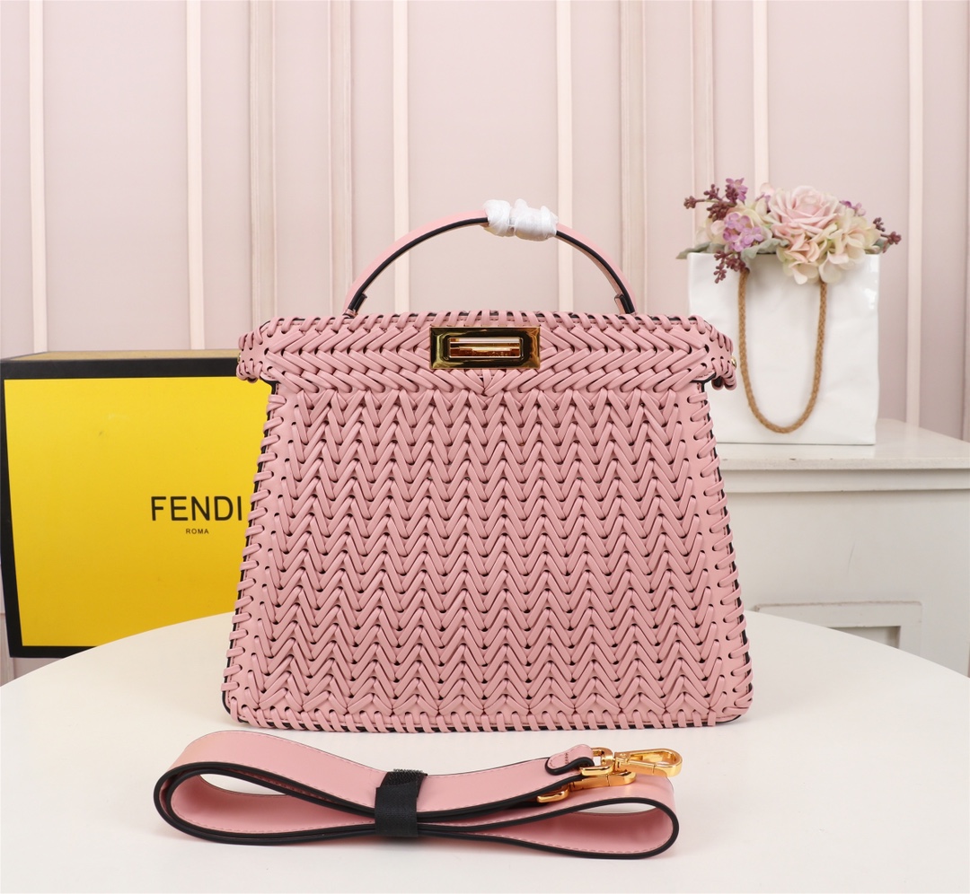 TOP FENDI Peekaboo ISeeU Handbag - Pink
