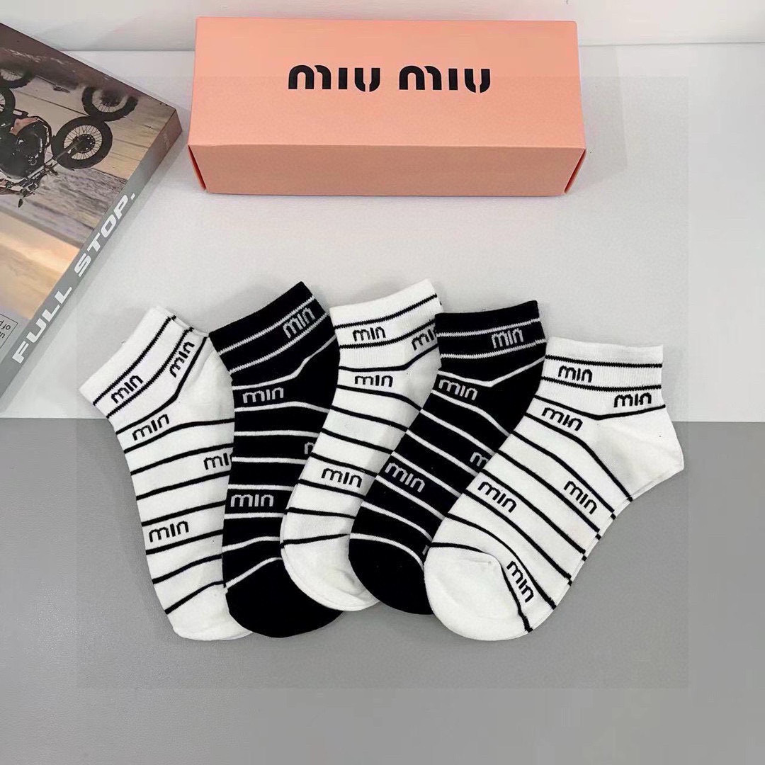 TOP Miu Miu Socks - 5 Pieces as a Set