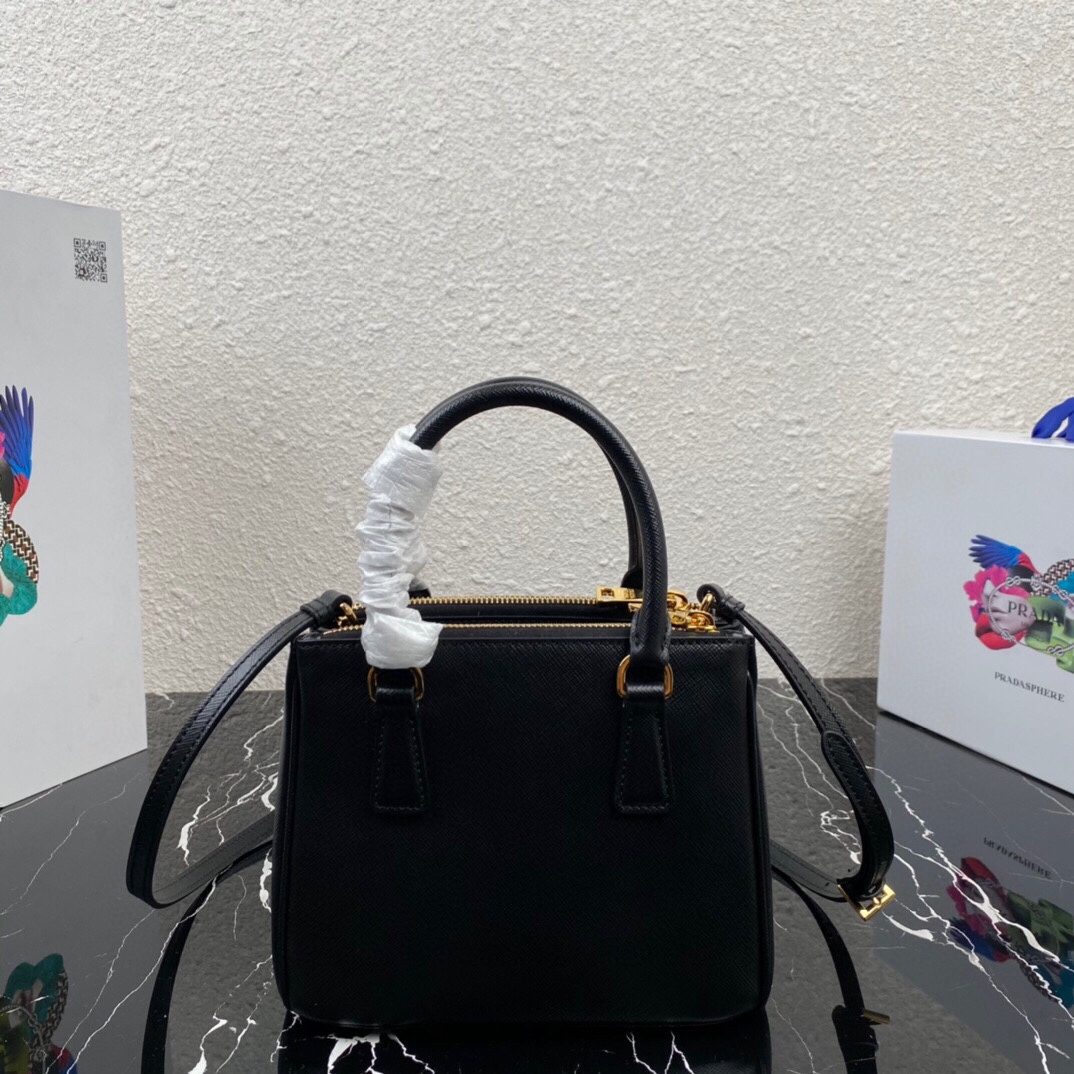 TOP PRADA Galleria Mini Saffiano Bag 20x15x9.5cm - Black