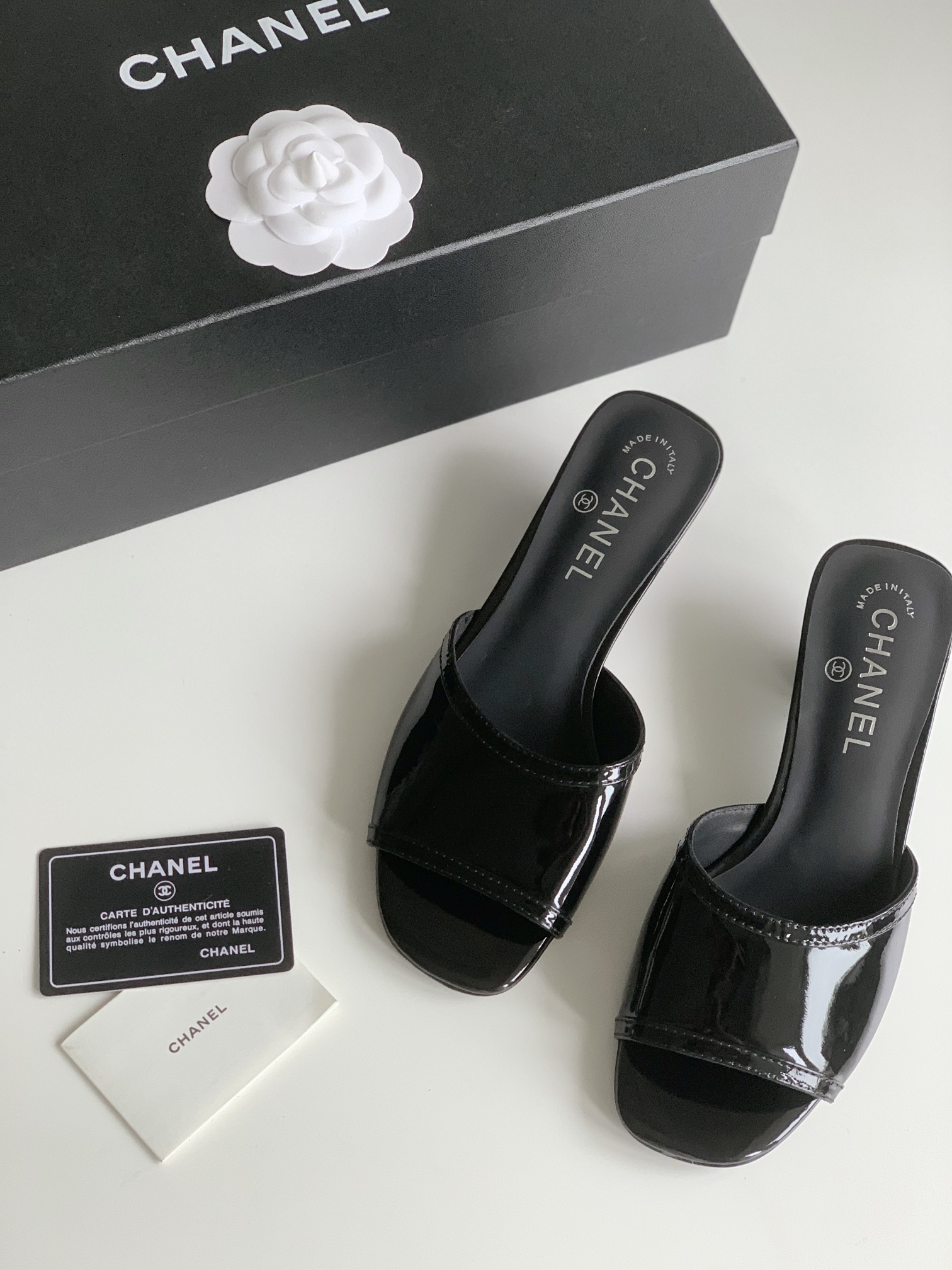TOP CHANEL Cow Patent Leather Slippers - 7 Colors