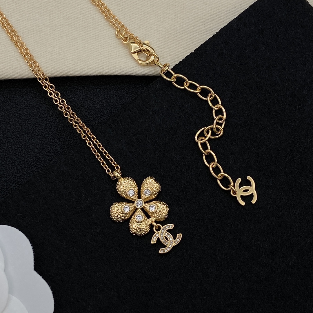 TOP CHANEL Necklace - Gold