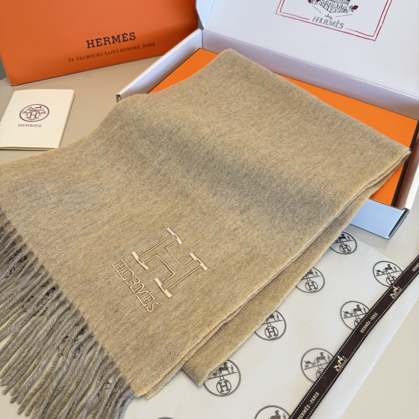 TOP HERMES Scarf with Embroidery Logo 35 x 190 cm - Gray