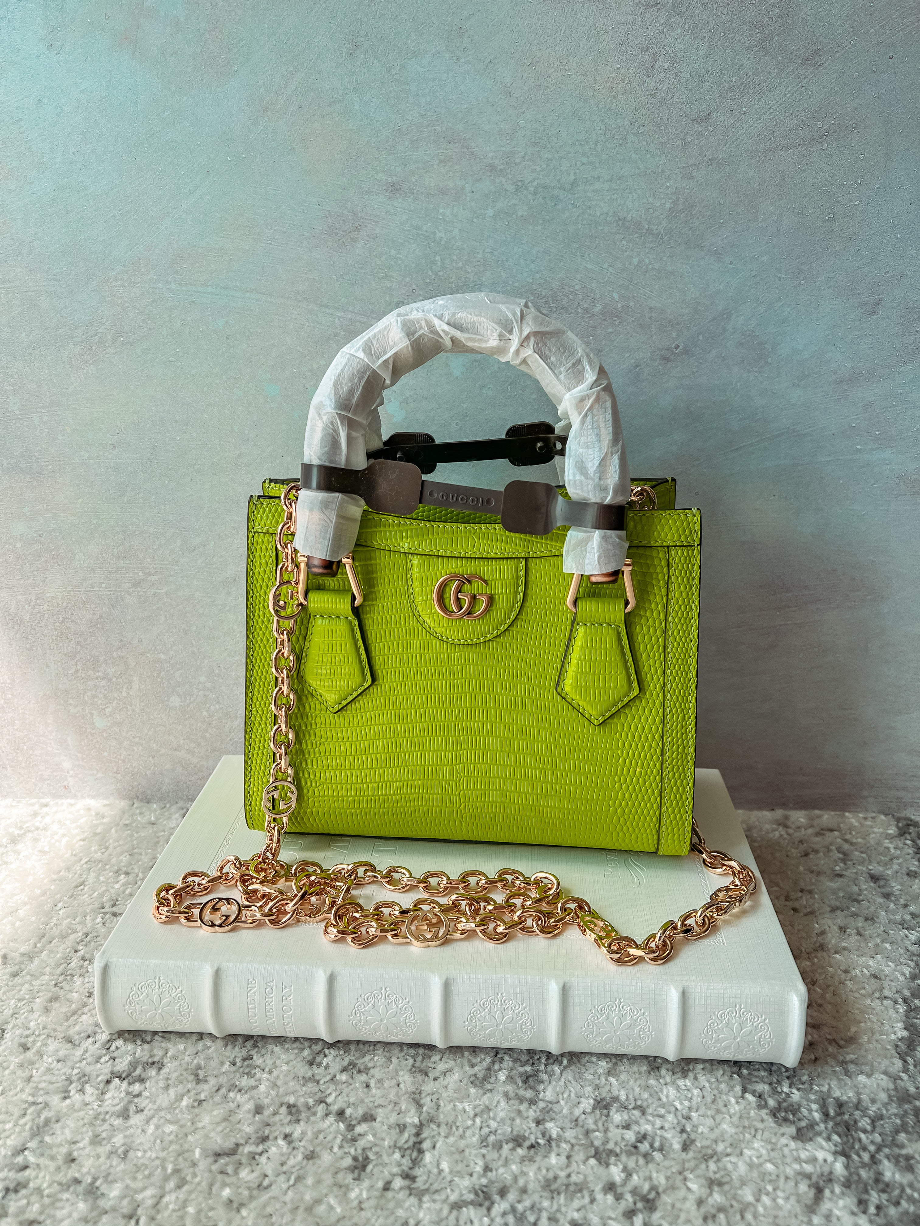 TOP GUCCI G*G Diana Mini Wood Handle Lizard Bag - Neon Green