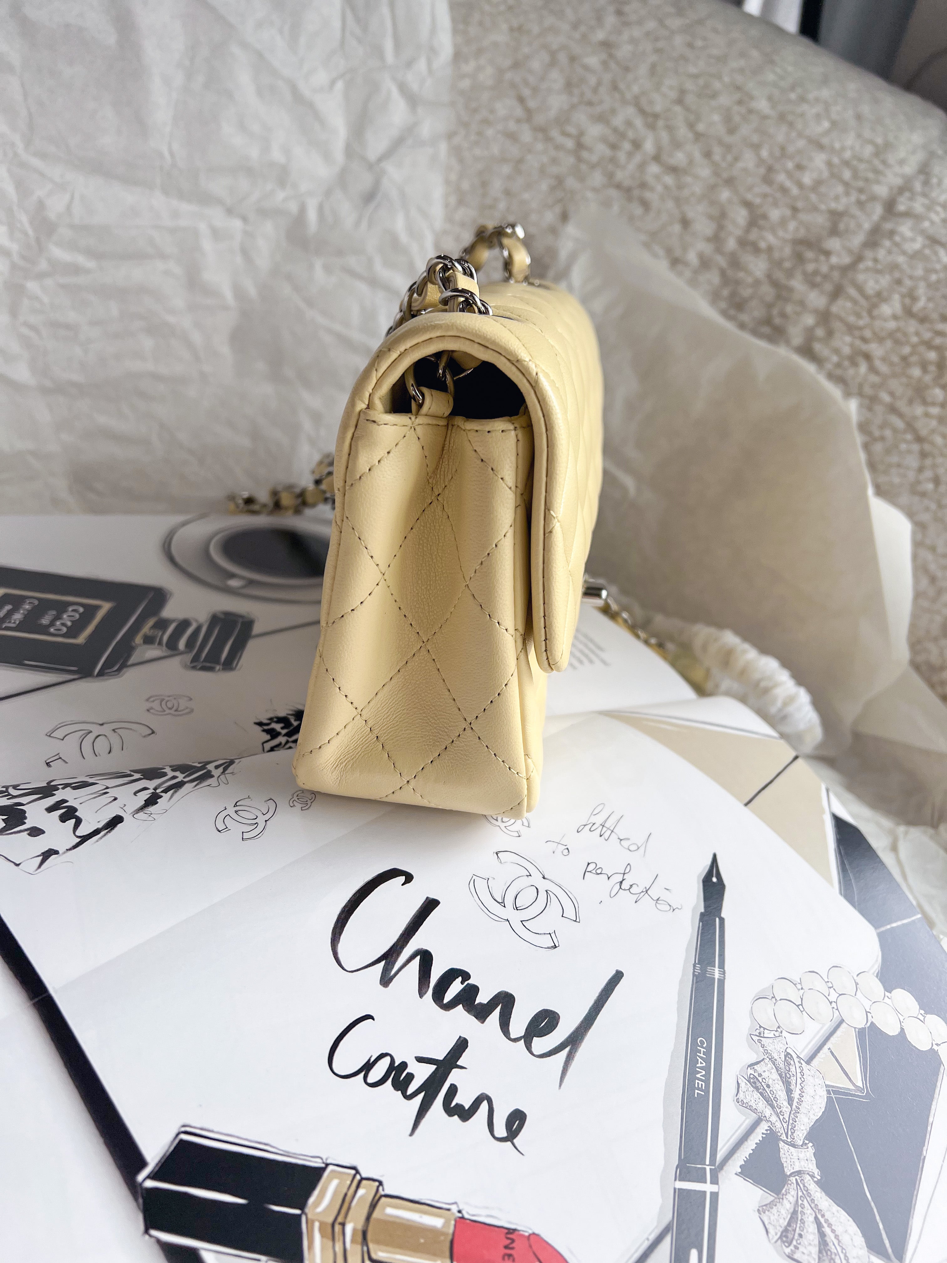 TOP CHANEL Classic Flap Bag Lambskin New Mini  13.5*17*8CM - Light Yellow & SHW
