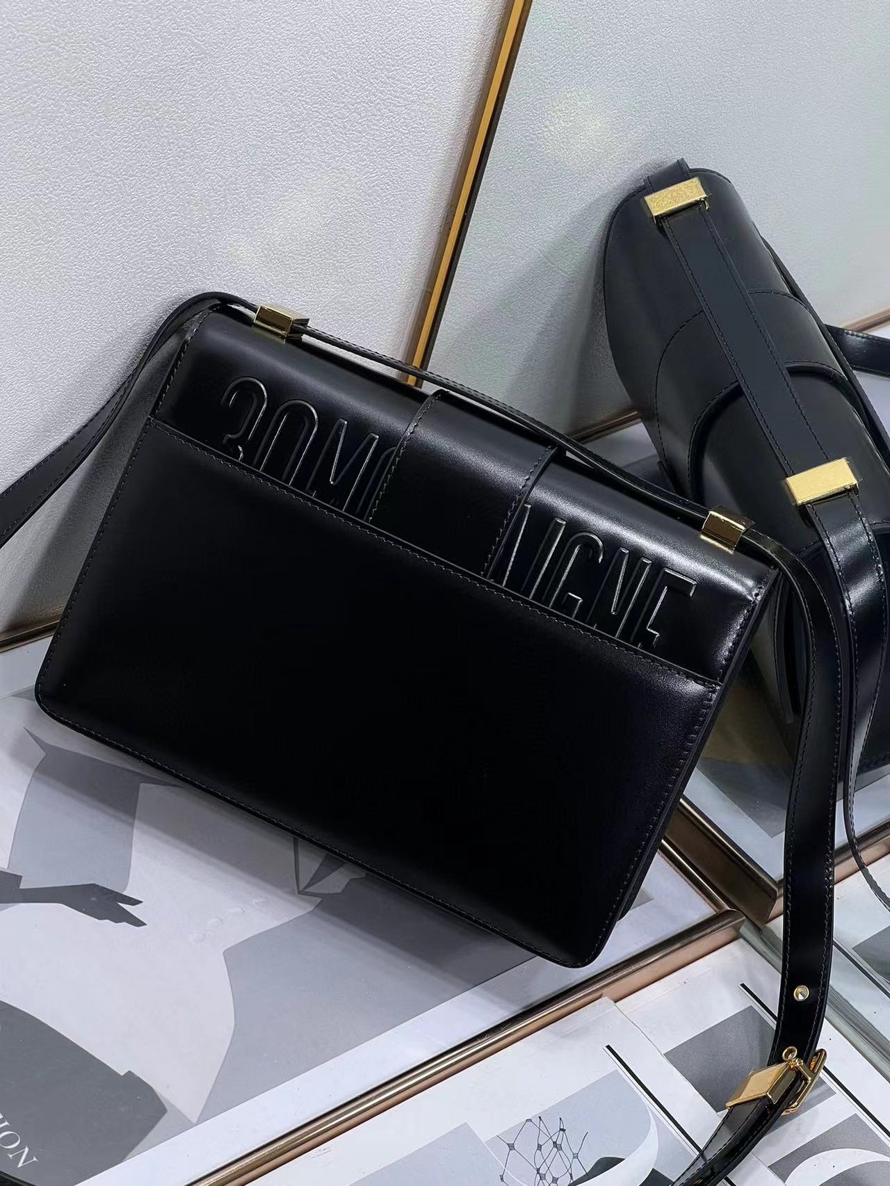 Top Christian Dior Small 30 Montaigne Bag 21 x 13.5 x 7 cm - Black