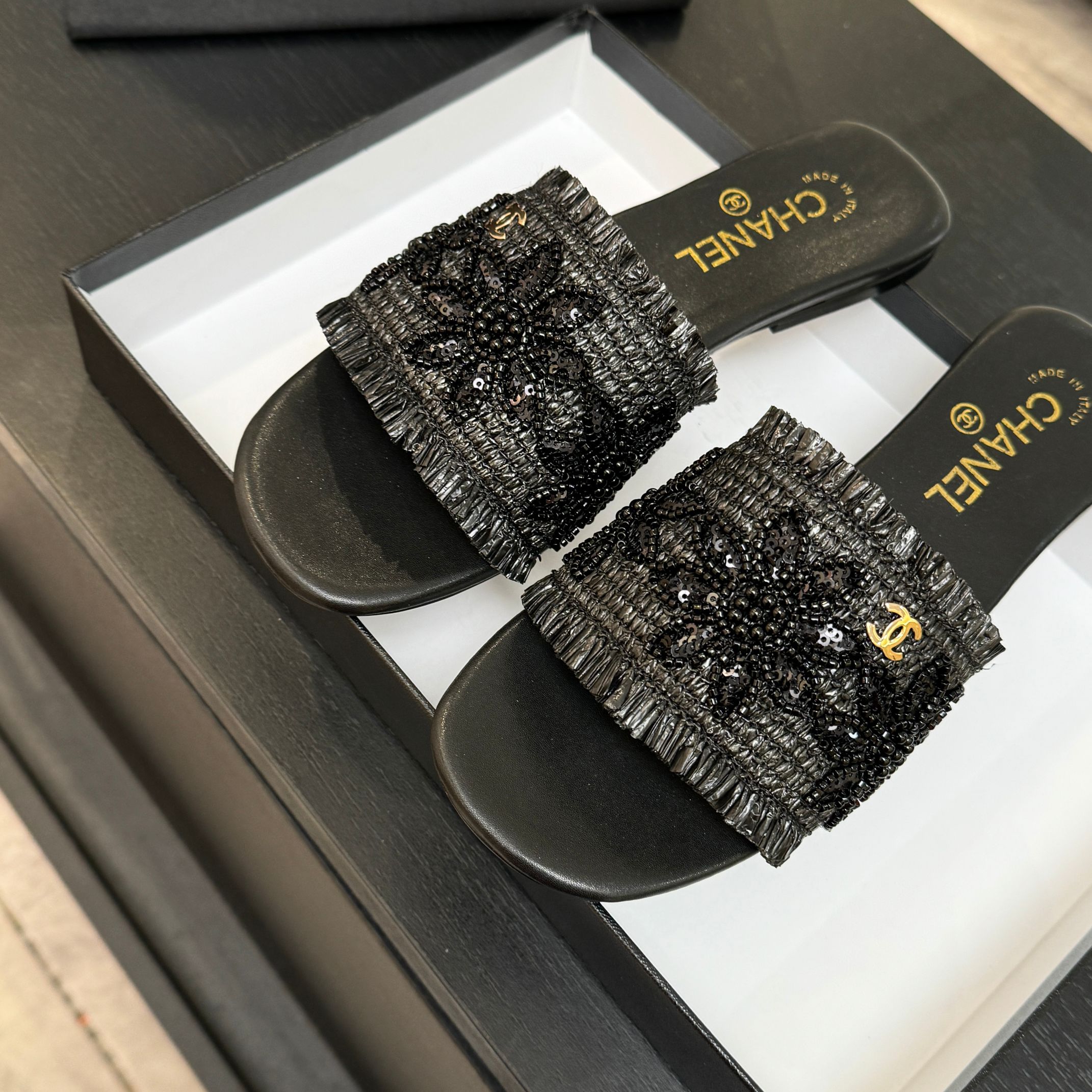 TOP CHANEL Flat Slippers - 3 Colors