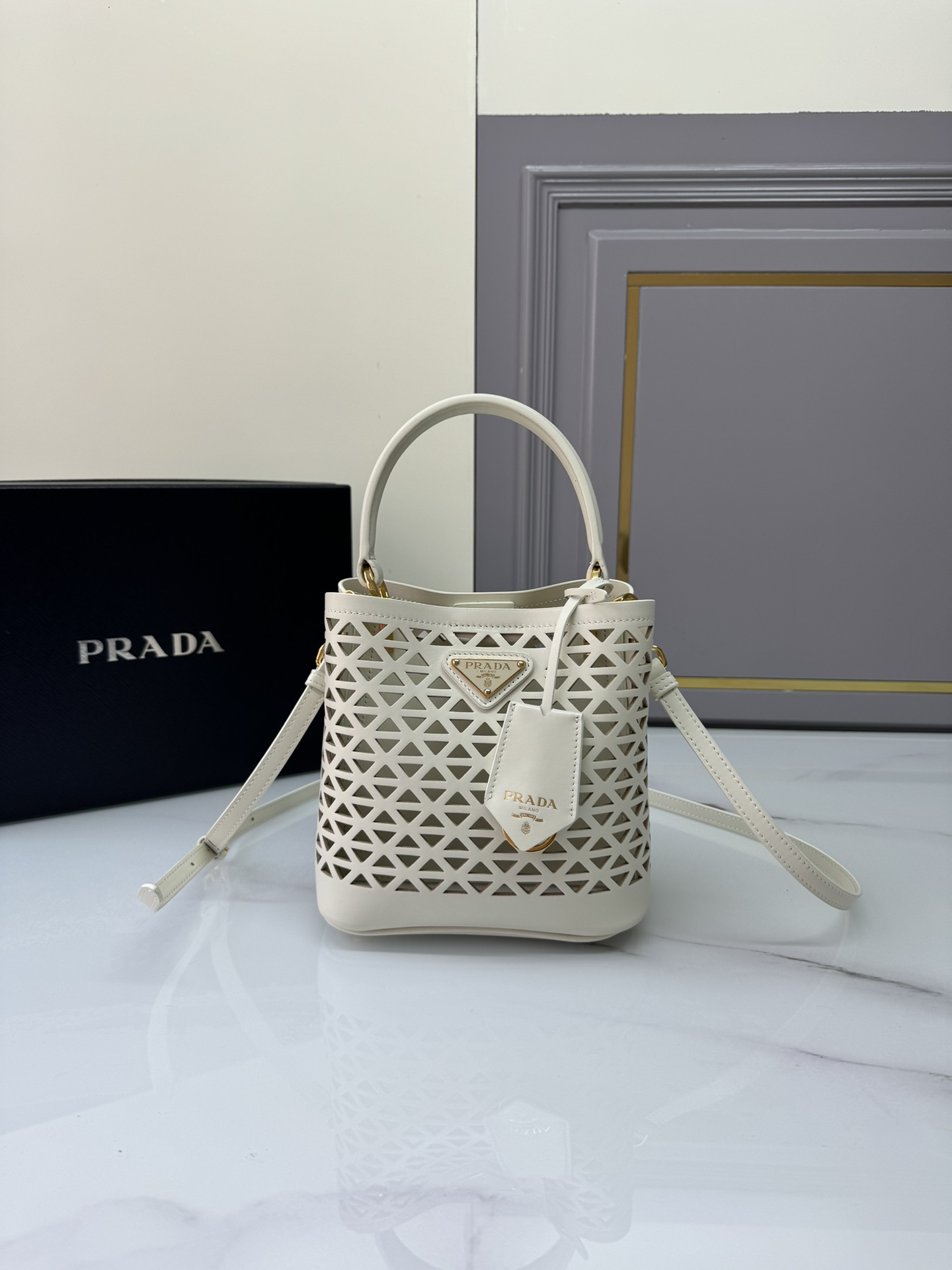 TOP PRADA Saffiano Hollow Bucket Bag Calfskin 18×17×10.5 cm - 3 Color
