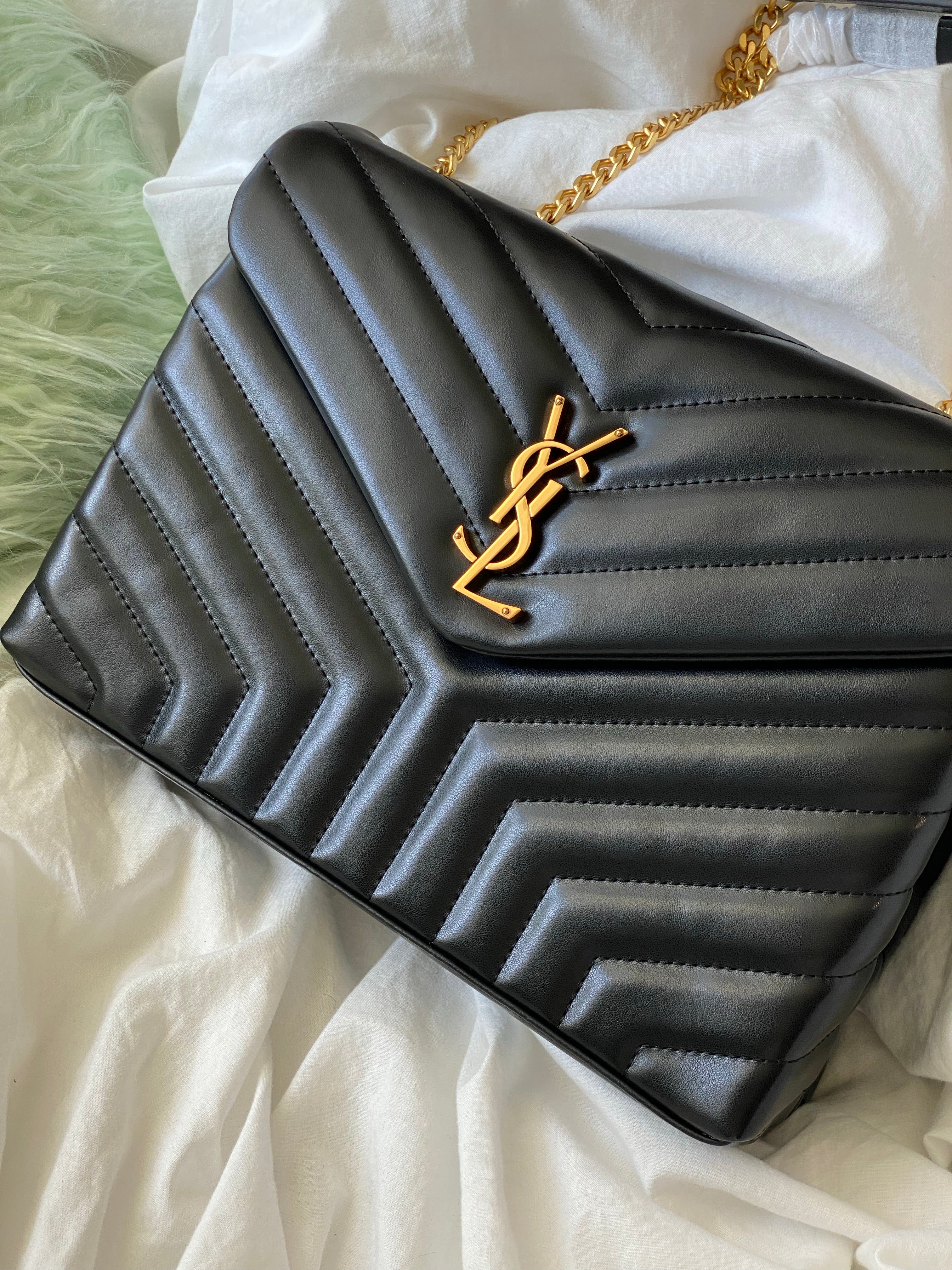 TOP Yves Saint Laurent YSL LouLou Bag Medium 25cm - Black w GHW