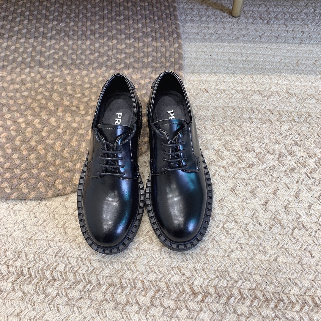 TOP PRADA New Triangle Derby Shoes - 2 Colors