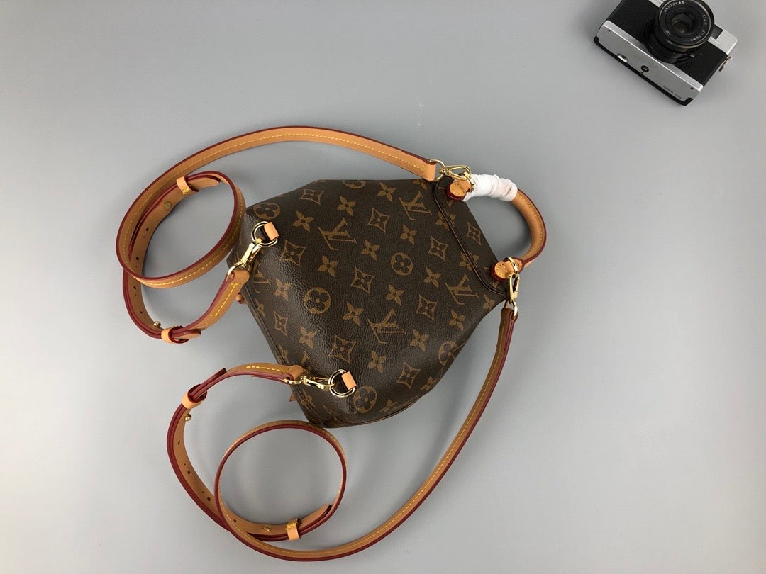 TOP Louis Vuitton LV Montsouris Mini BB Monogram Backpack 17×20×10.5CM- Natural