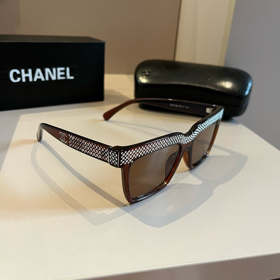 TOP CHANEL Sunglasses - 2 Colors