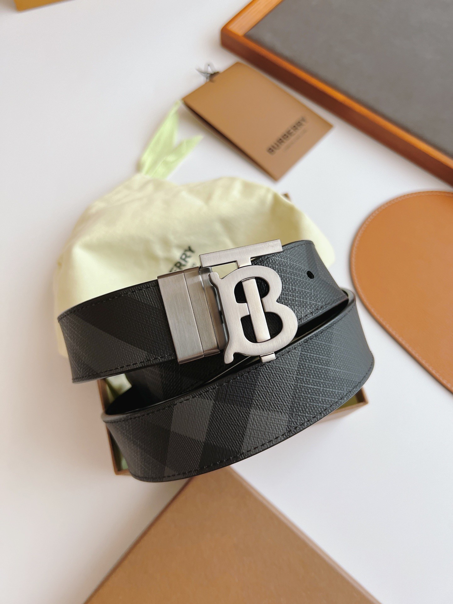 Burberry TB Logo Reversible Men Leather Belt, Classic Check Business Casual Waist Strap