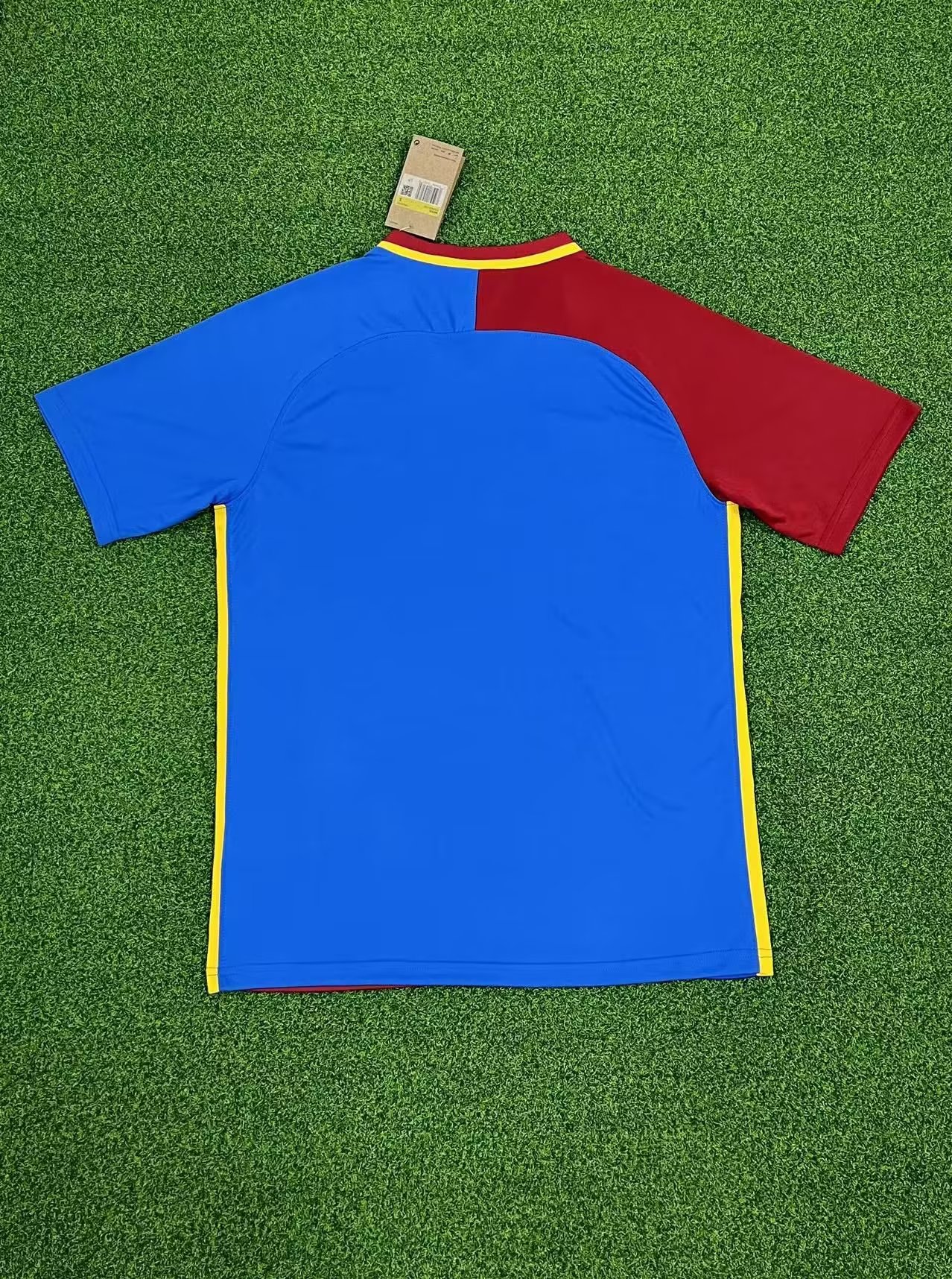 2425  Afc Richmond Home Jersey..Player embroidery version